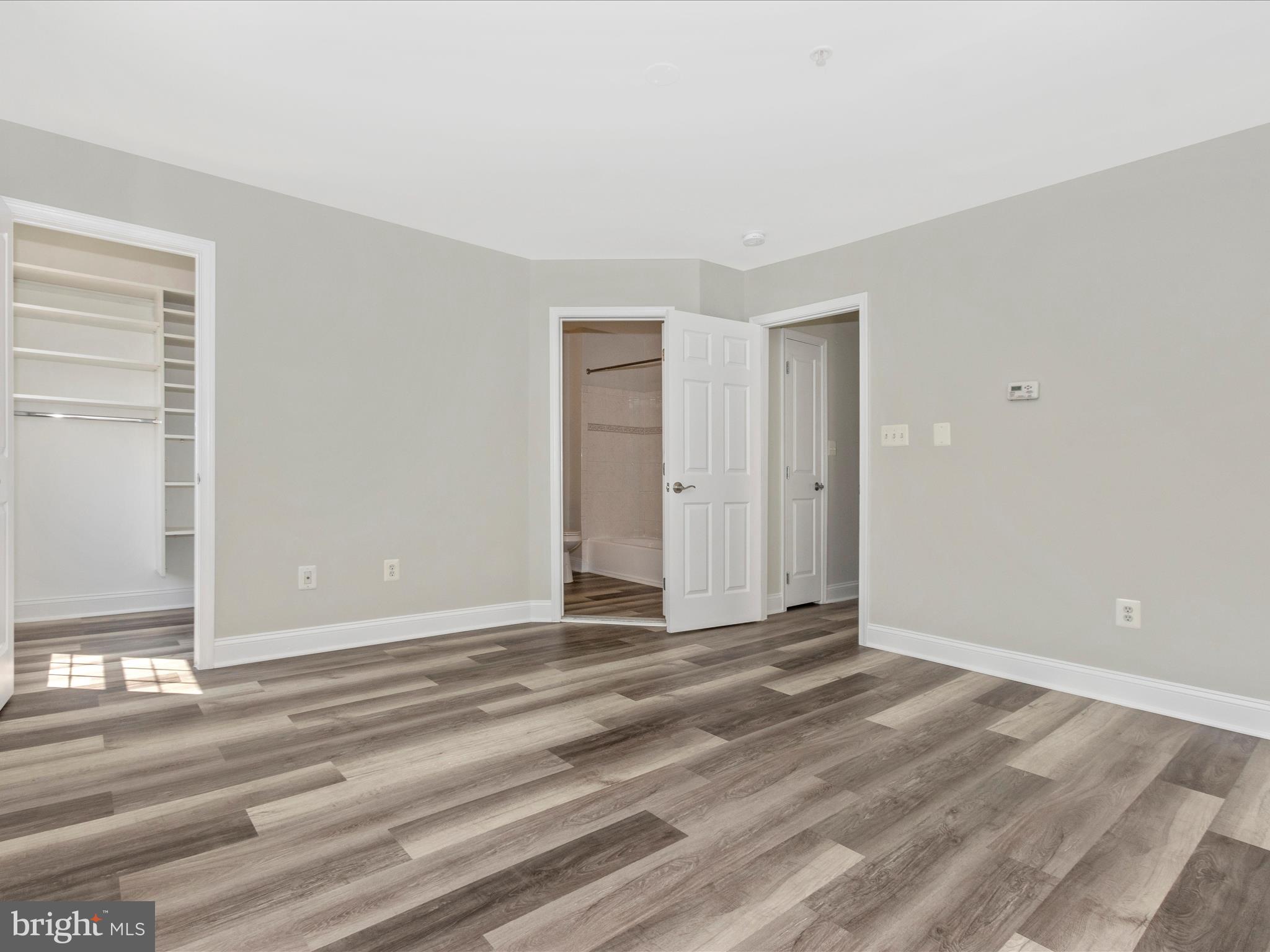 CAMDEN CROSSING - Residential