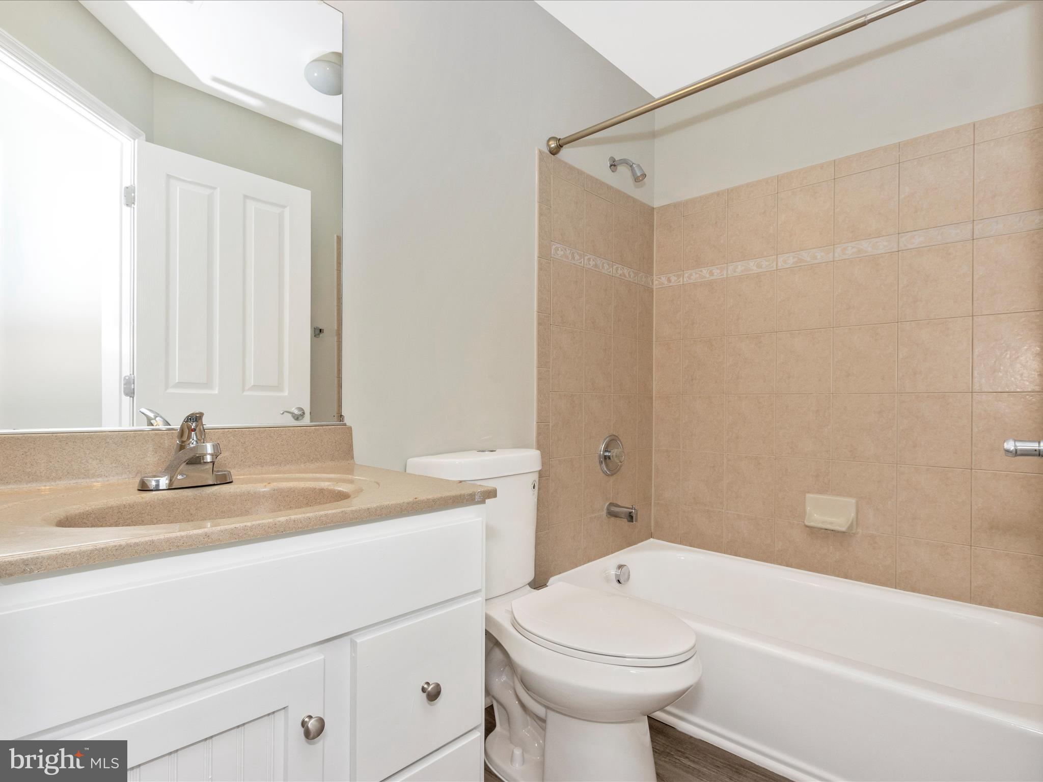 CAMDEN CROSSING - Residential