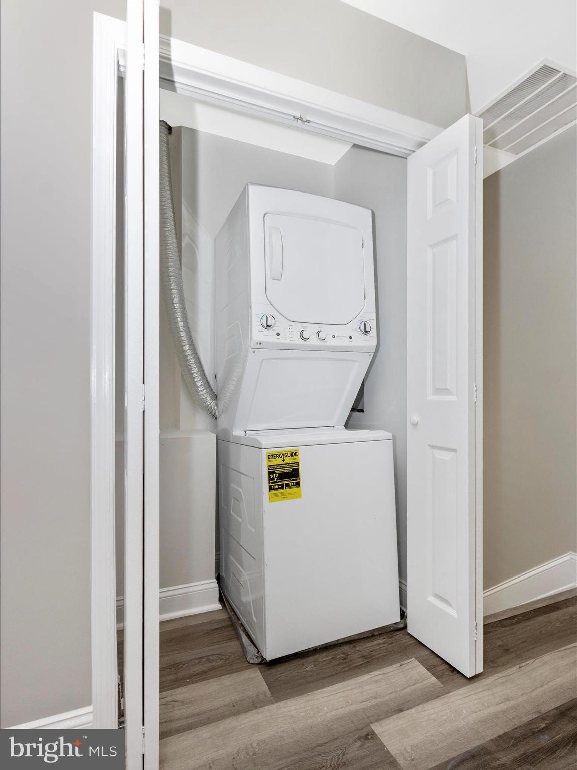 CAMDEN CROSSING - Residential