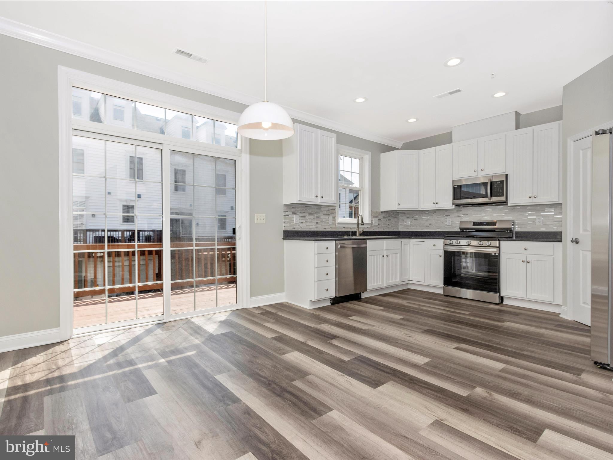 CAMDEN CROSSING - Residential