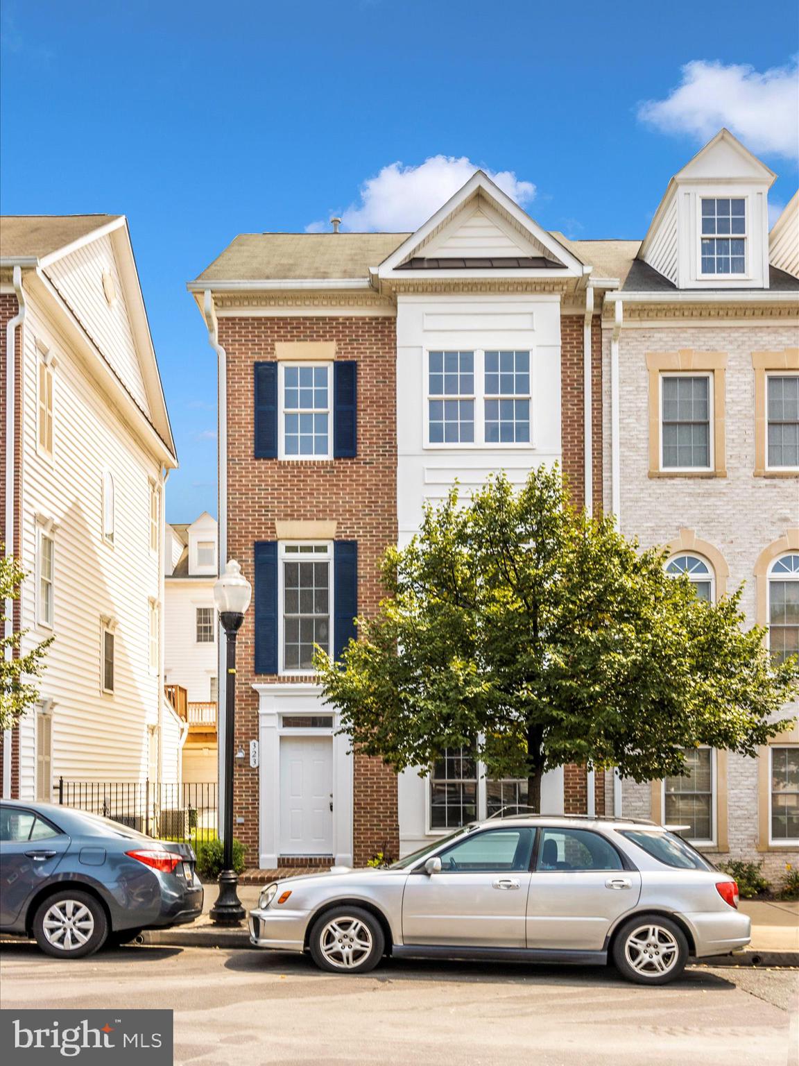 CAMDEN CROSSING - Residential