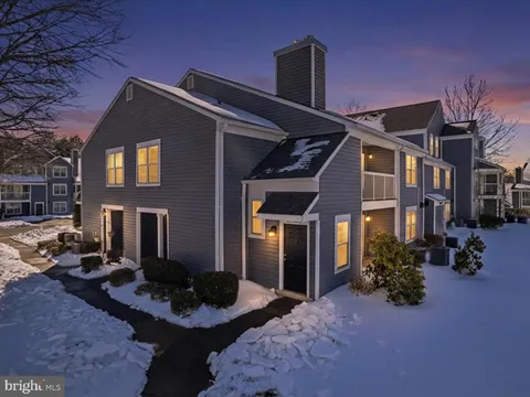 13650 Orchard Drive Unit 3650, Clifton, VA MLS: VAFX2285444