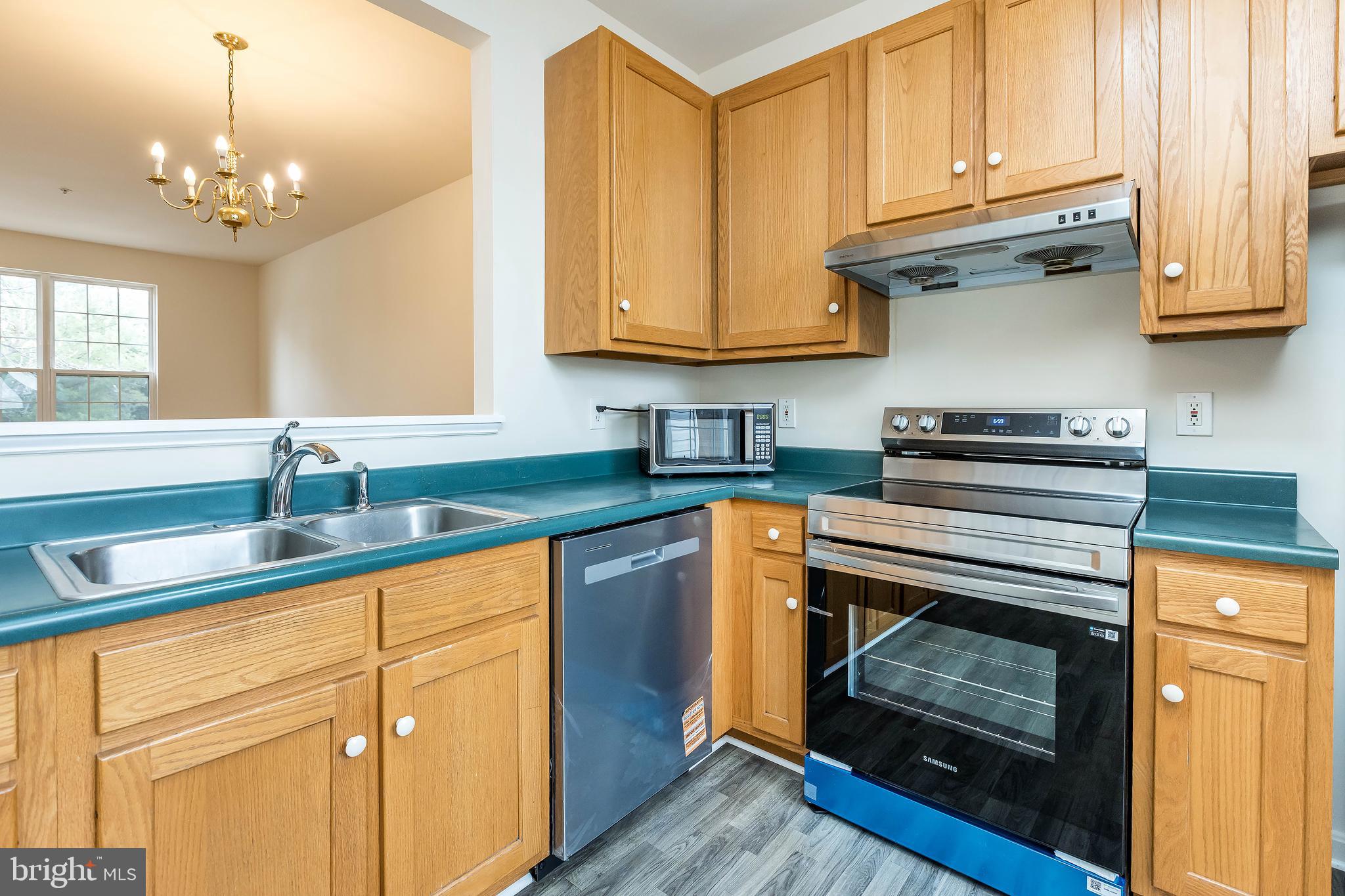 NORTH CROSSING - Residential