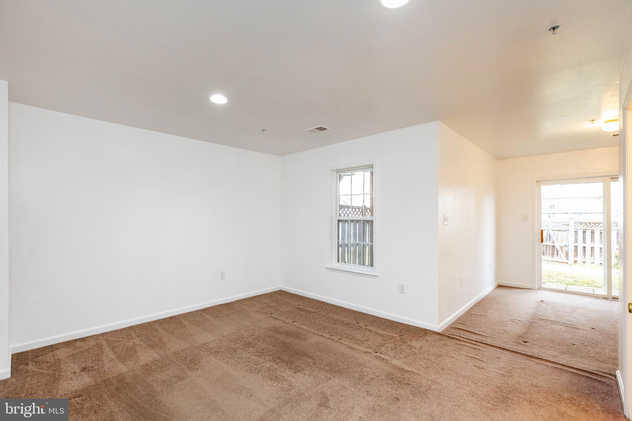 NORTH CROSSING - Residential