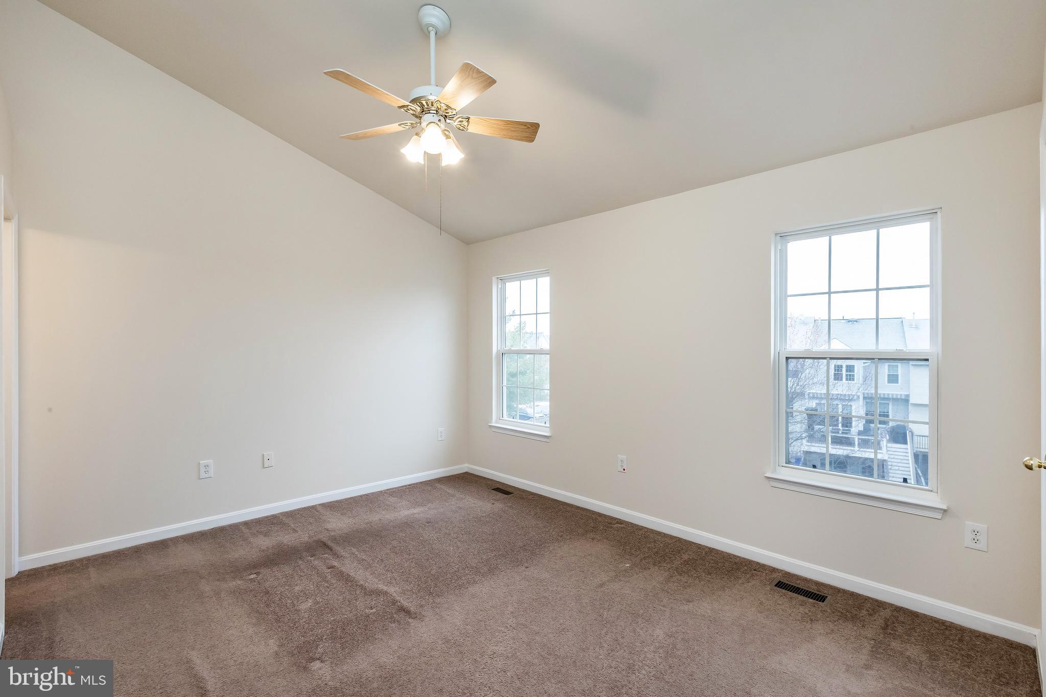 NORTH CROSSING - Residential