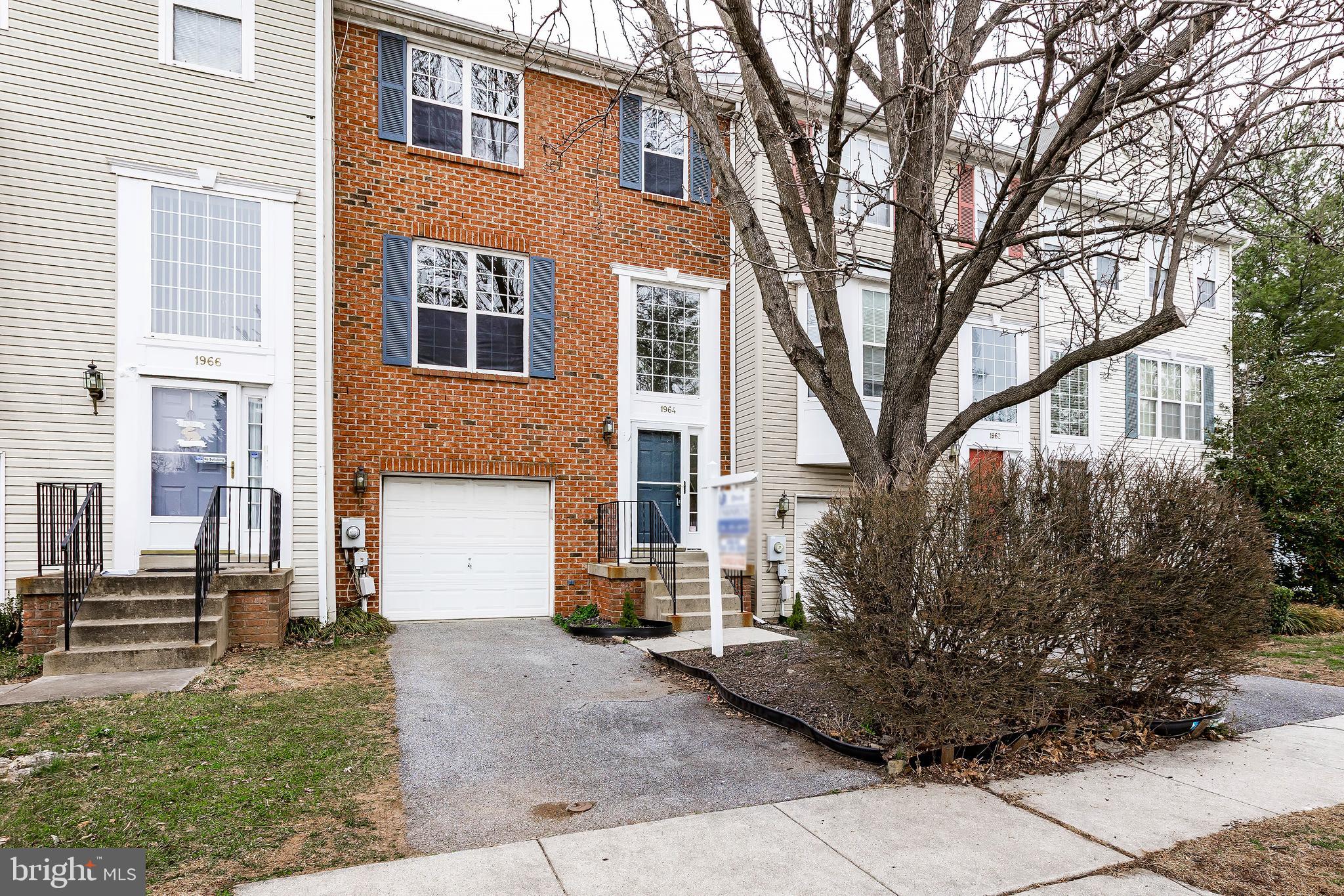 NORTH CROSSING - Residential