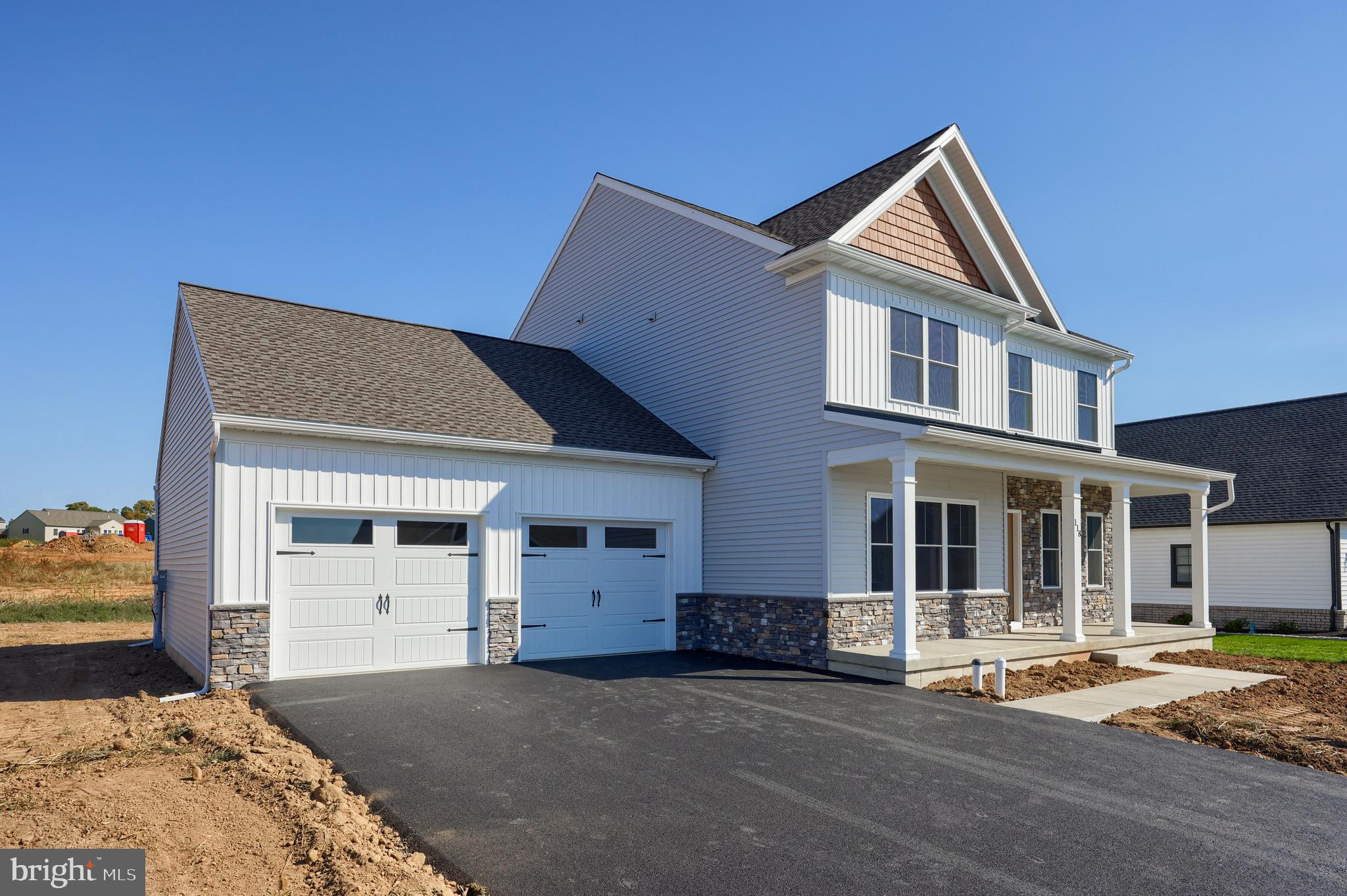 STONEYBROOK OF ELIZABETHTOWN - Residential