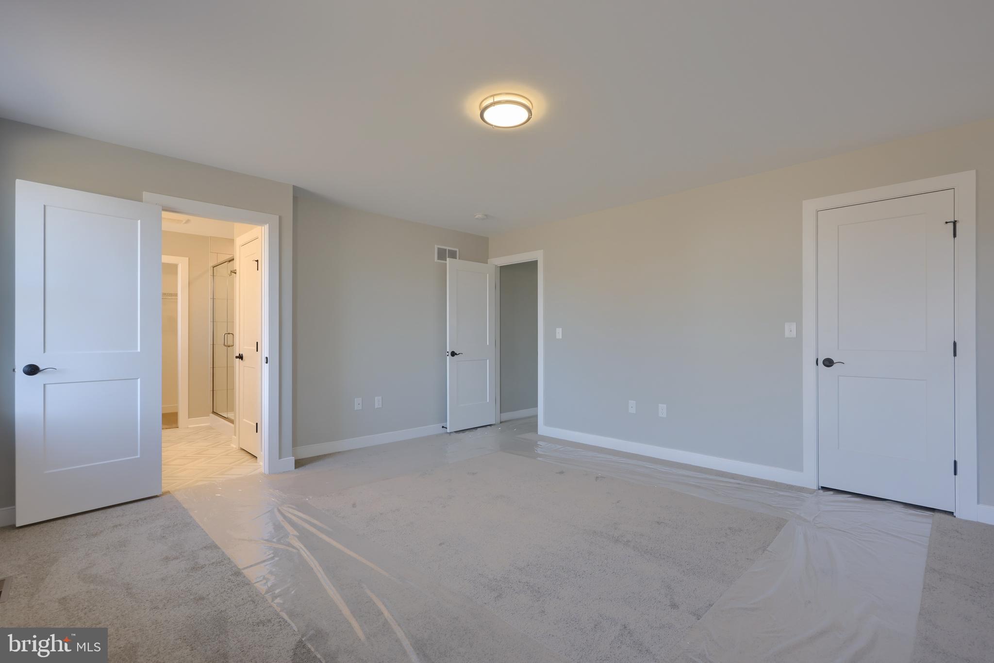 STONEYBROOK OF ELIZABETHTOWN - Residential