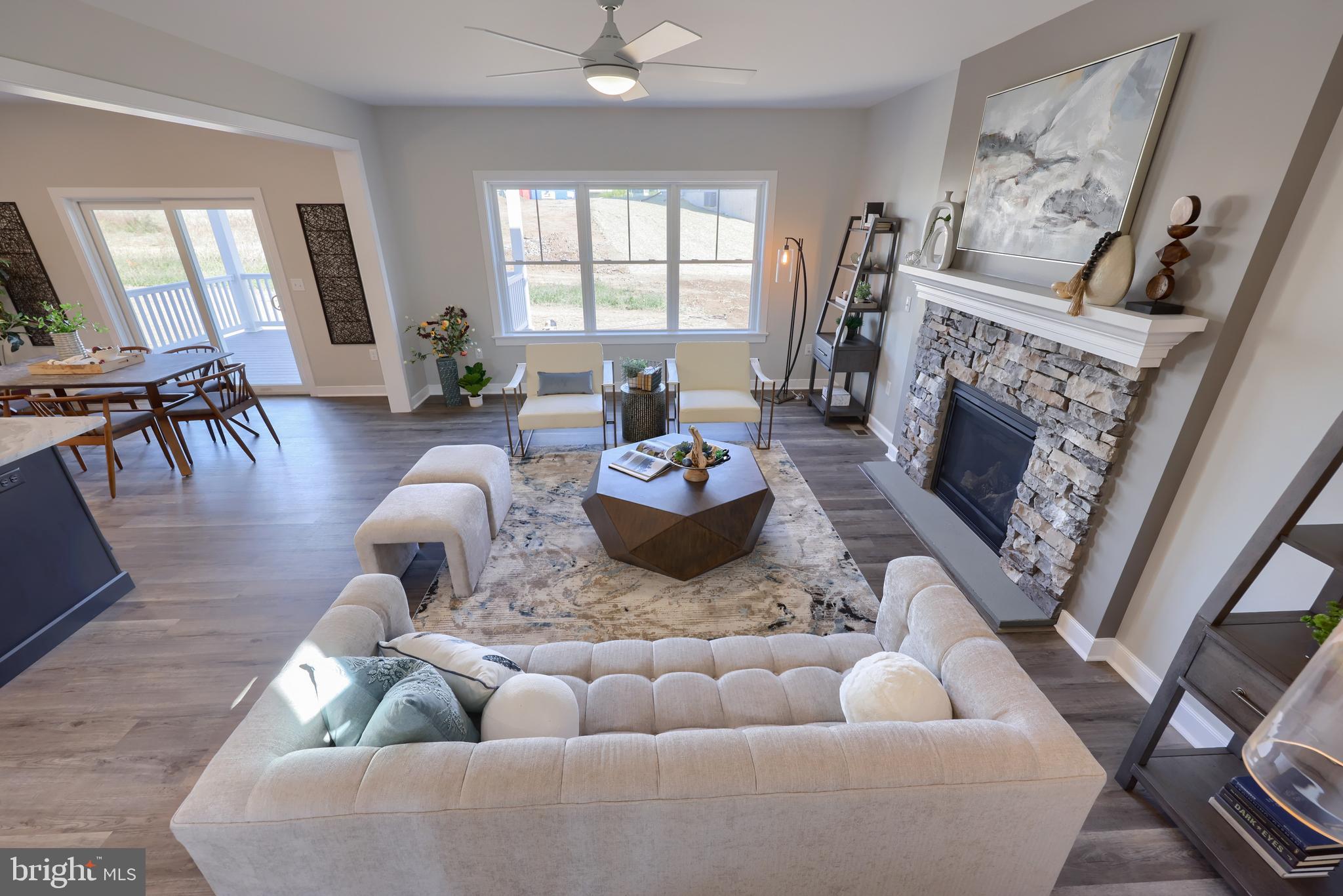 STONEYBROOK OF ELIZABETHTOWN - Residential