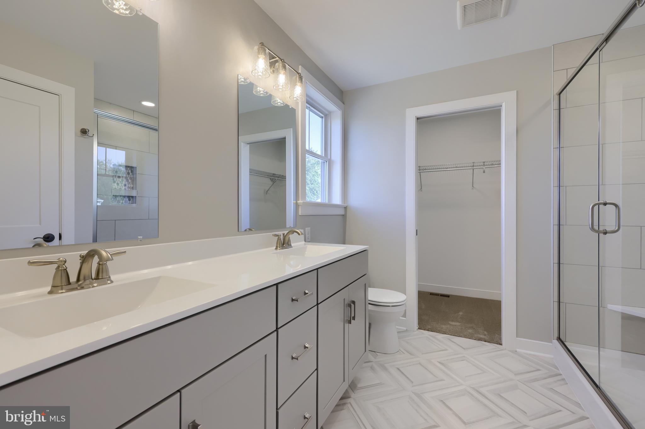 STONEYBROOK OF ELIZABETHTOWN - Residential