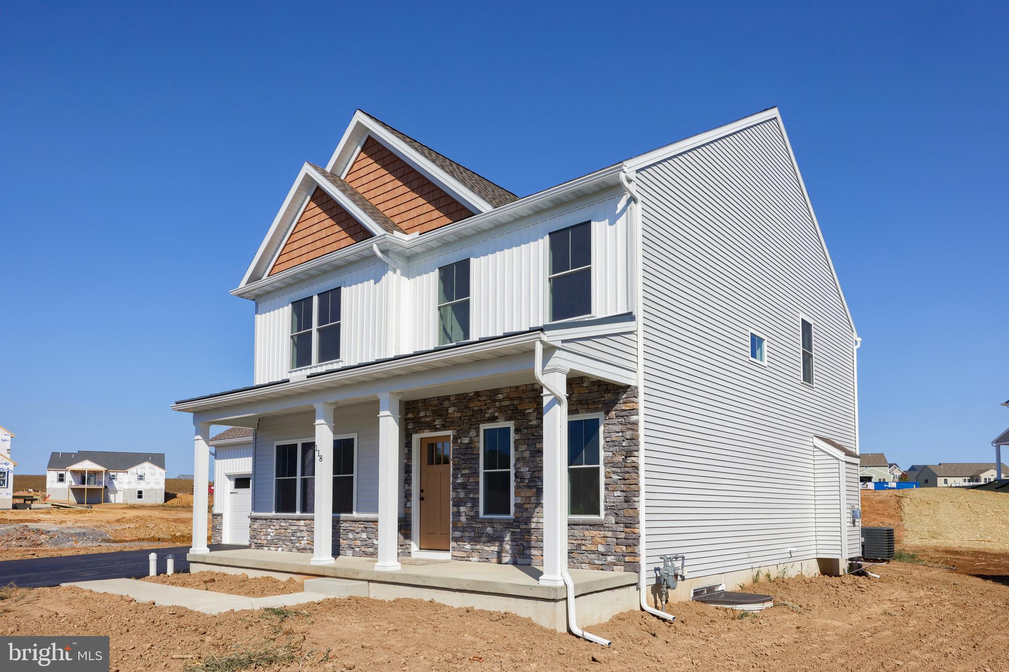 STONEYBROOK OF ELIZABETHTOWN - Residential