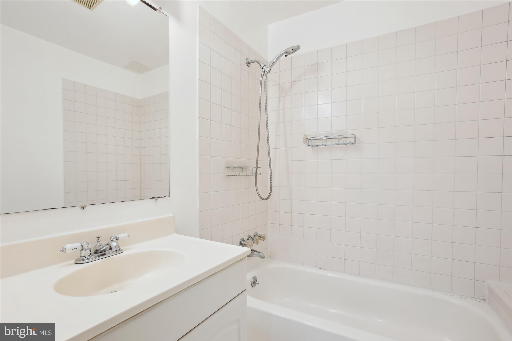 HIGHGROVE ESTATES - Residential