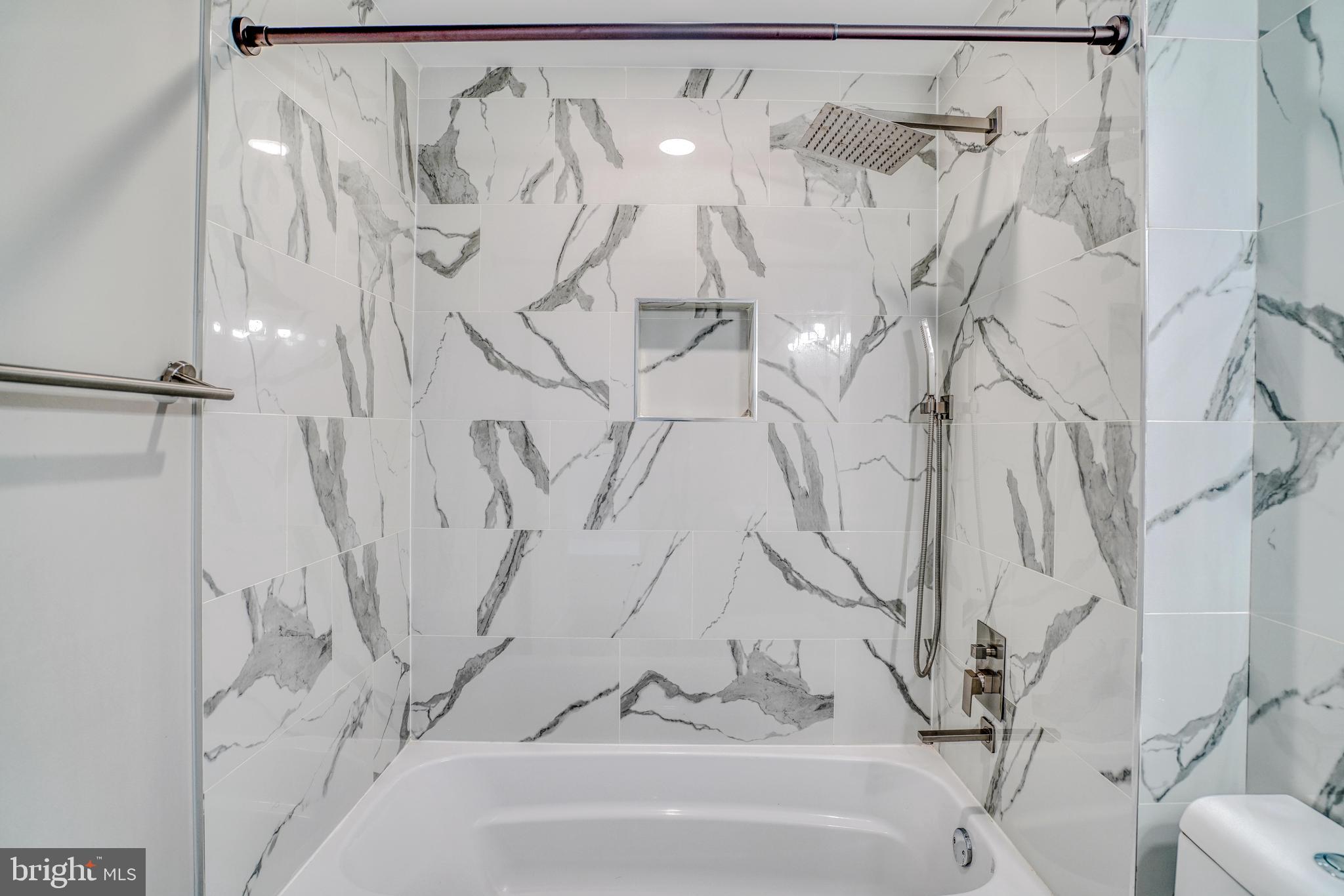 FISHTOWN - Residential Lease