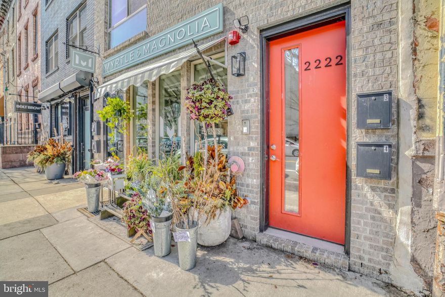 Welcome to 2222 Frankford Ave Unit 4.   Beautiful rental along the booming Frankford Ave corridor.  This unit offer three sizable bedrooms, 2 and half ceramic tile baths, and spectacular kitchen.  The kitchen features a large island with quartz counters,  and a slide in range with overhead exhaust.  Excellent location!  Convenient to public transportation, and many great restaurants and coffee shops such as Cedar Point Kitchen, Fiore, Izakaya Fishtown, and much more!