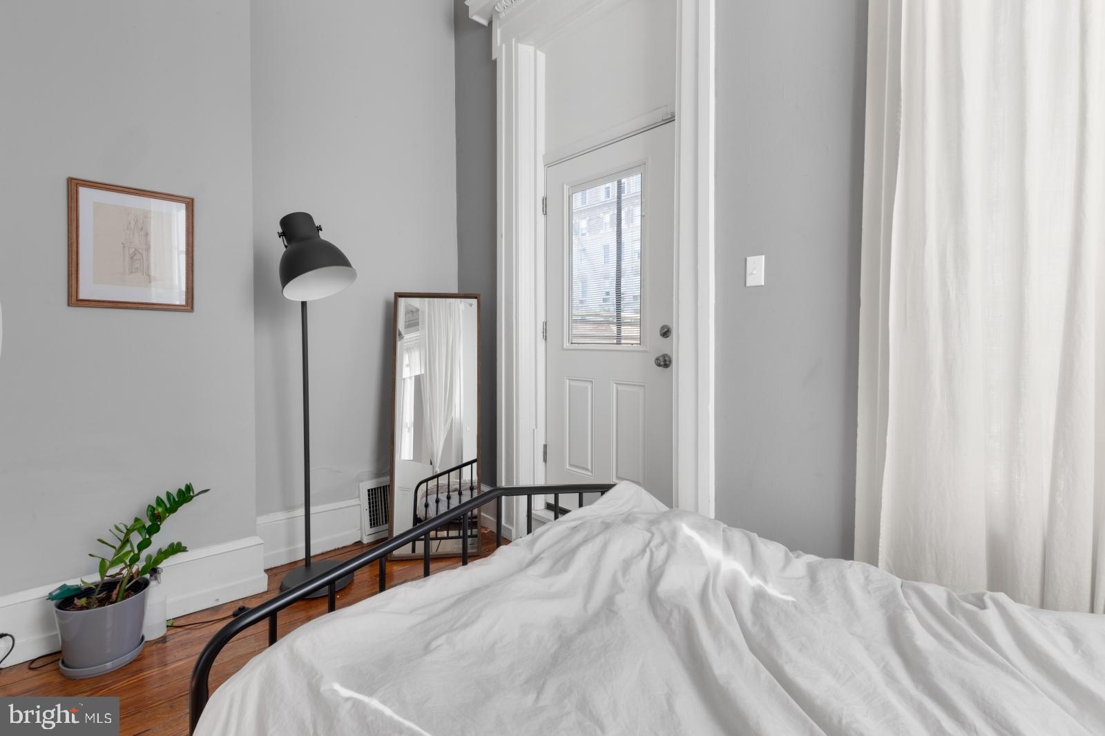 RITTENHOUSE SQUARE - Residential Lease