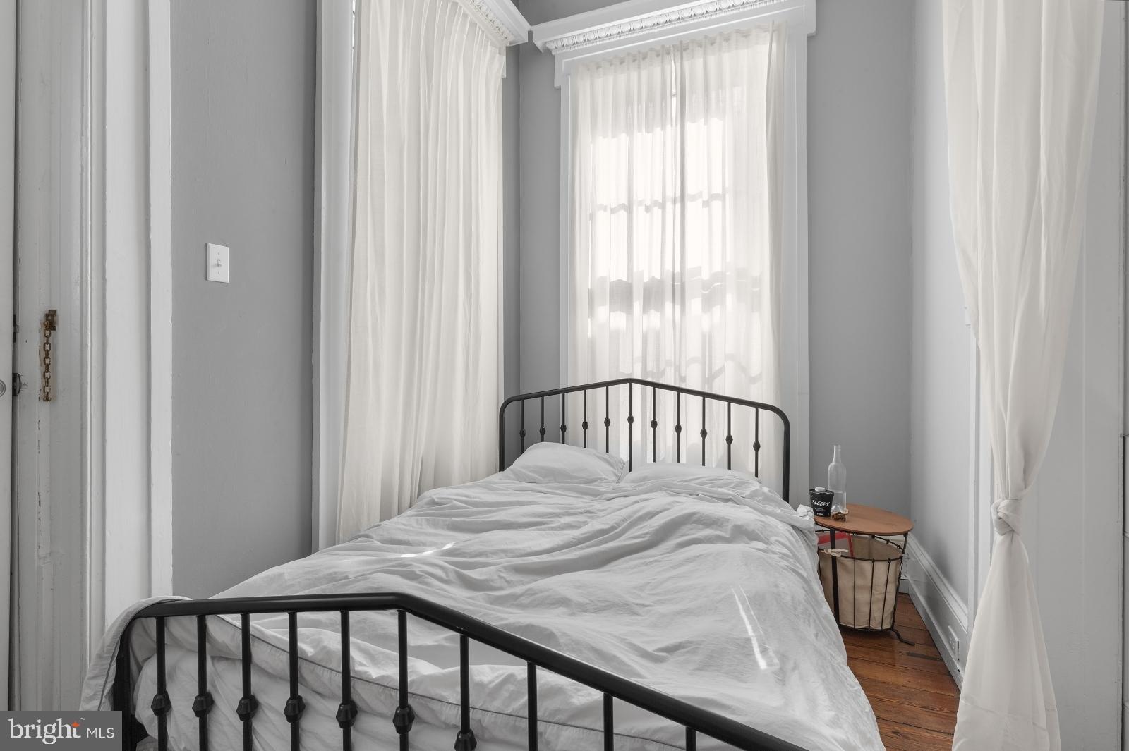 RITTENHOUSE SQUARE - Residential Lease