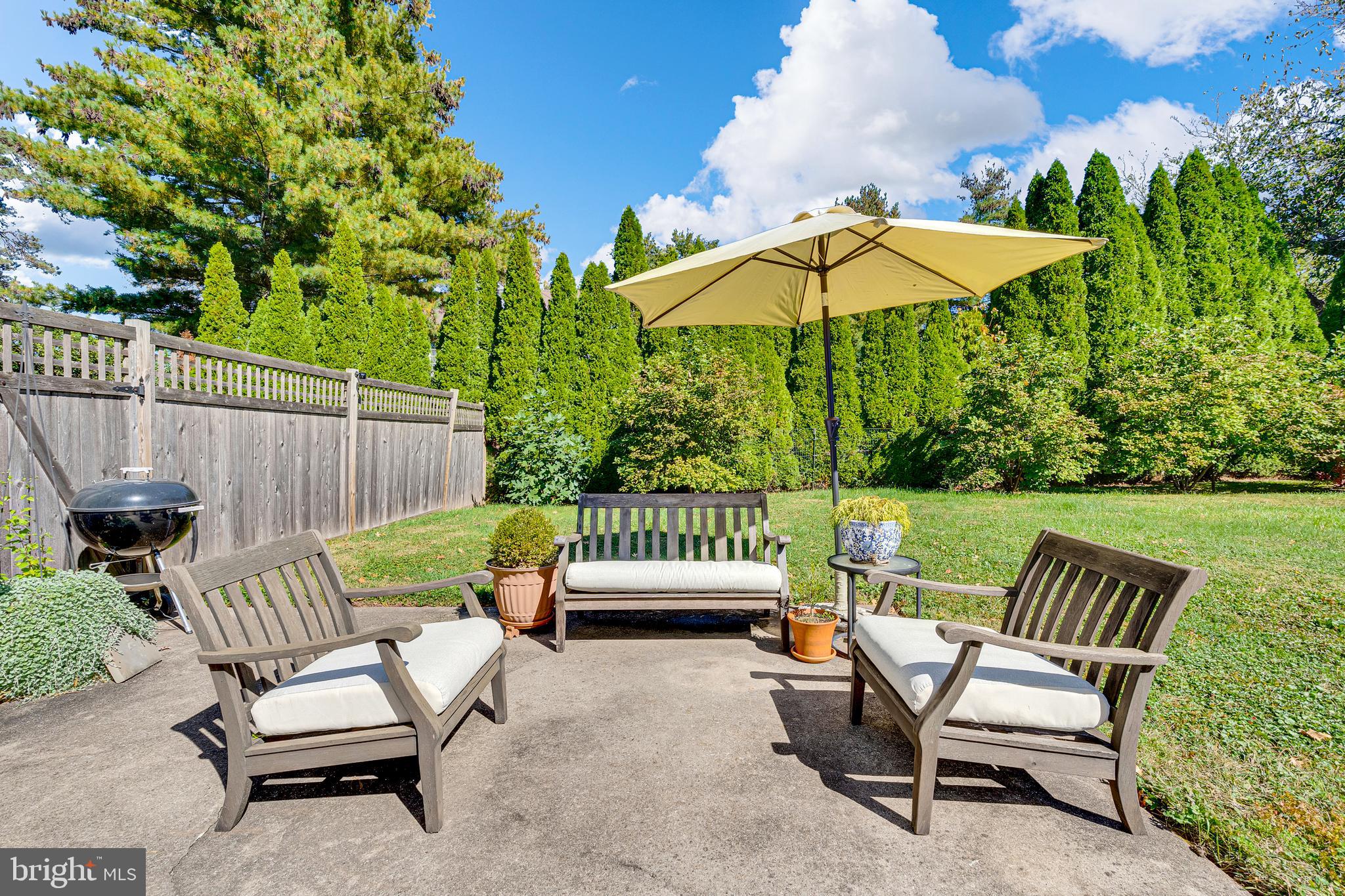 LANSDALE - Residential