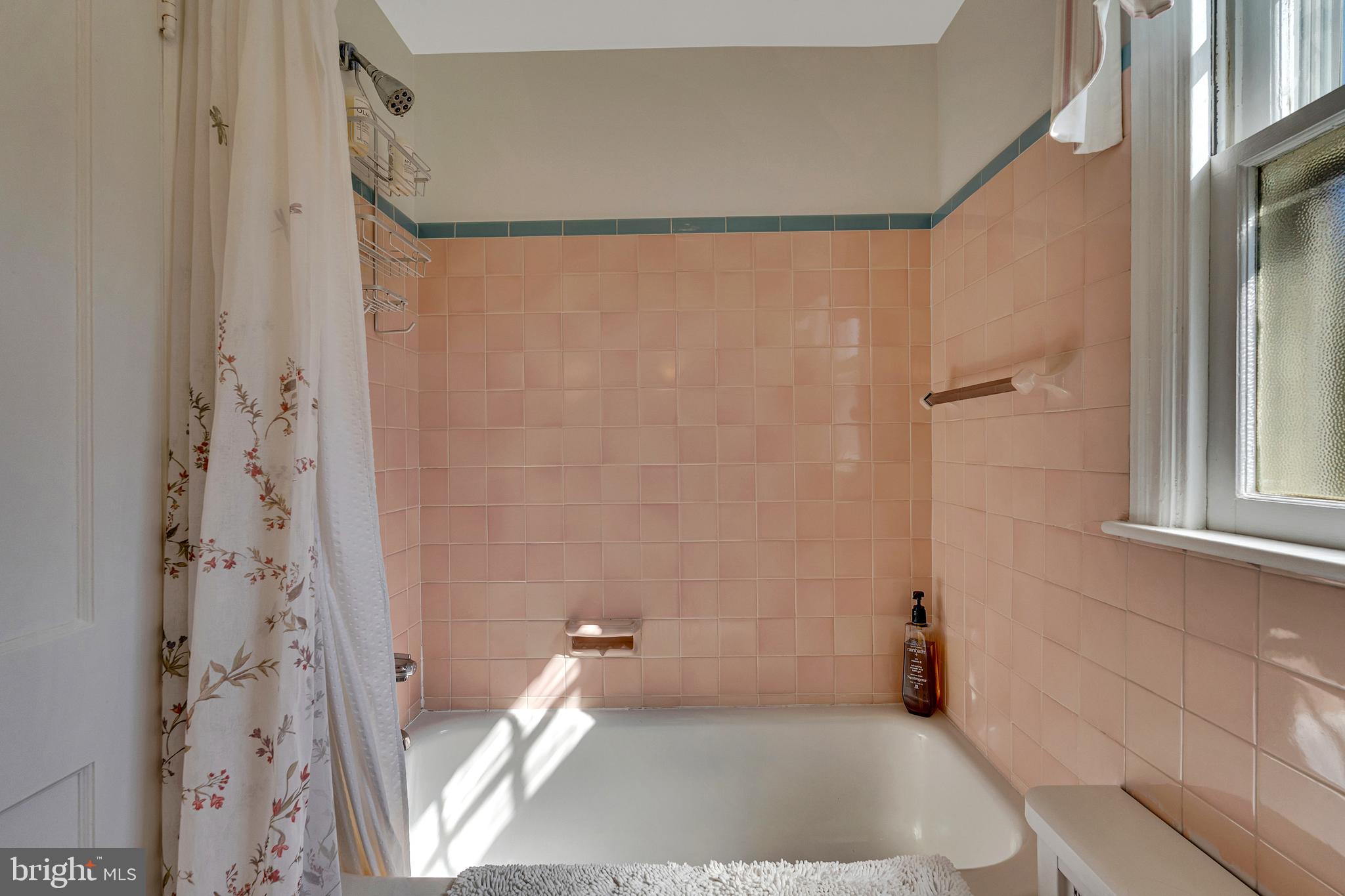 LANSDALE - Residential