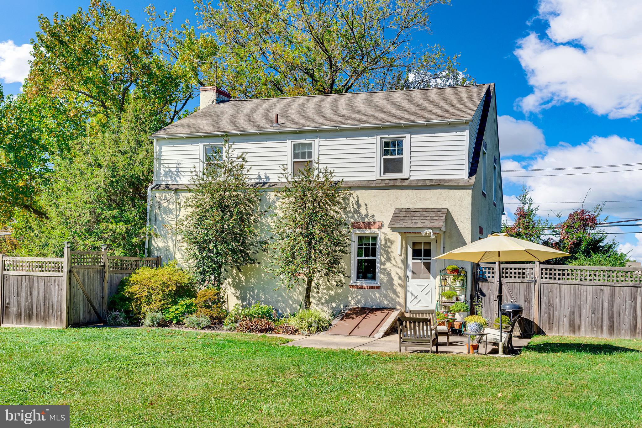 LANSDALE - Residential