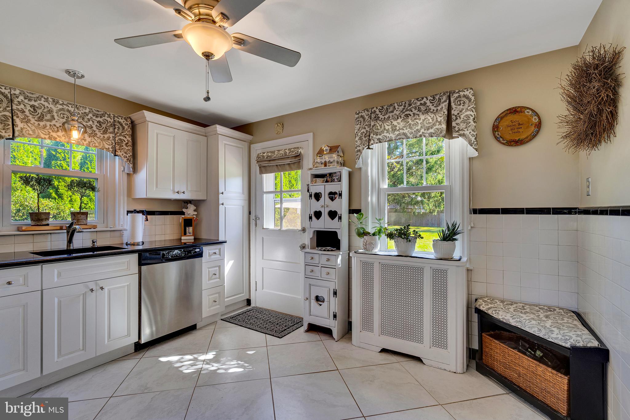 LANSDALE - Residential