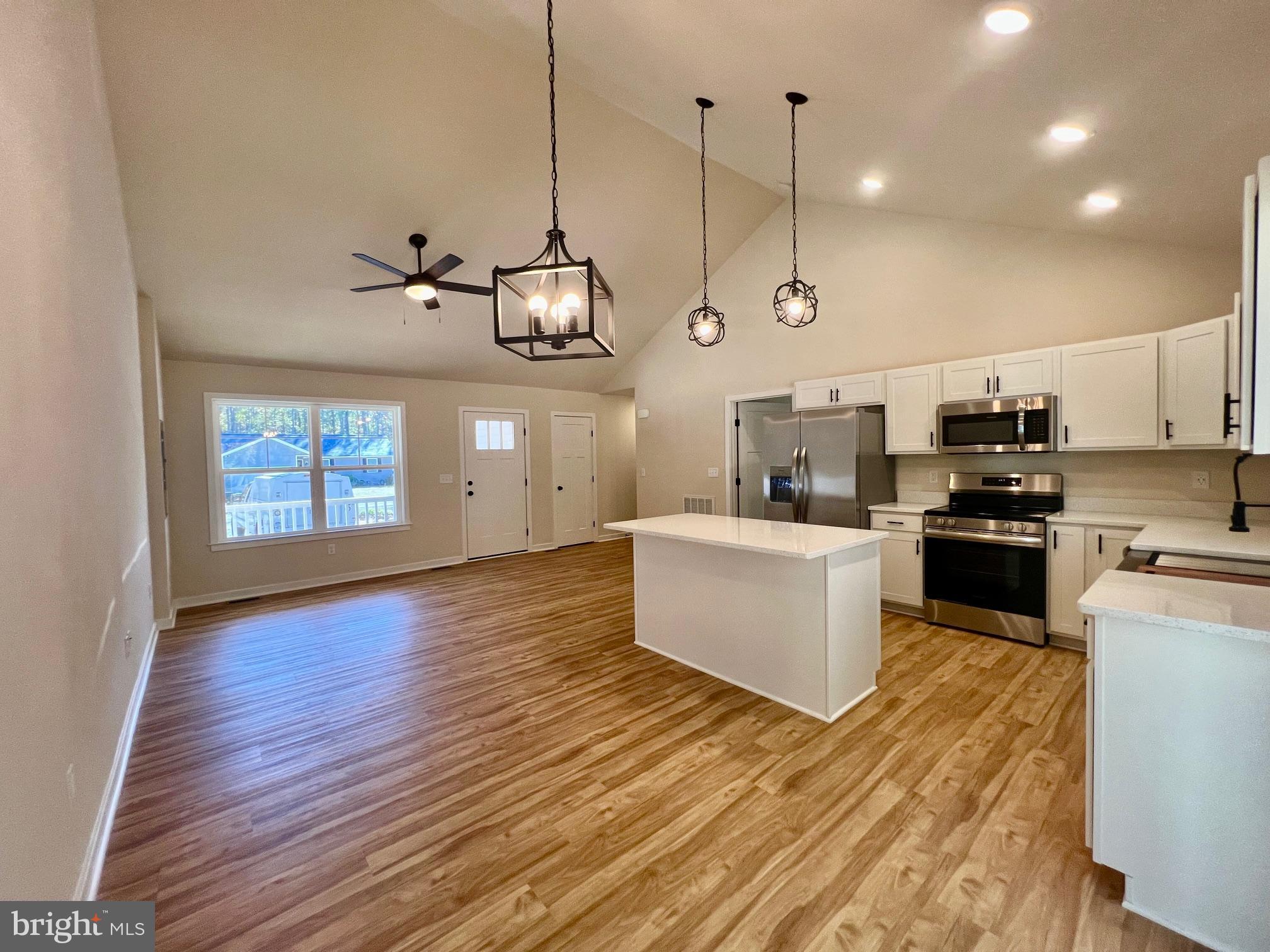 PLACID BAY ESTATES - Residential Lease