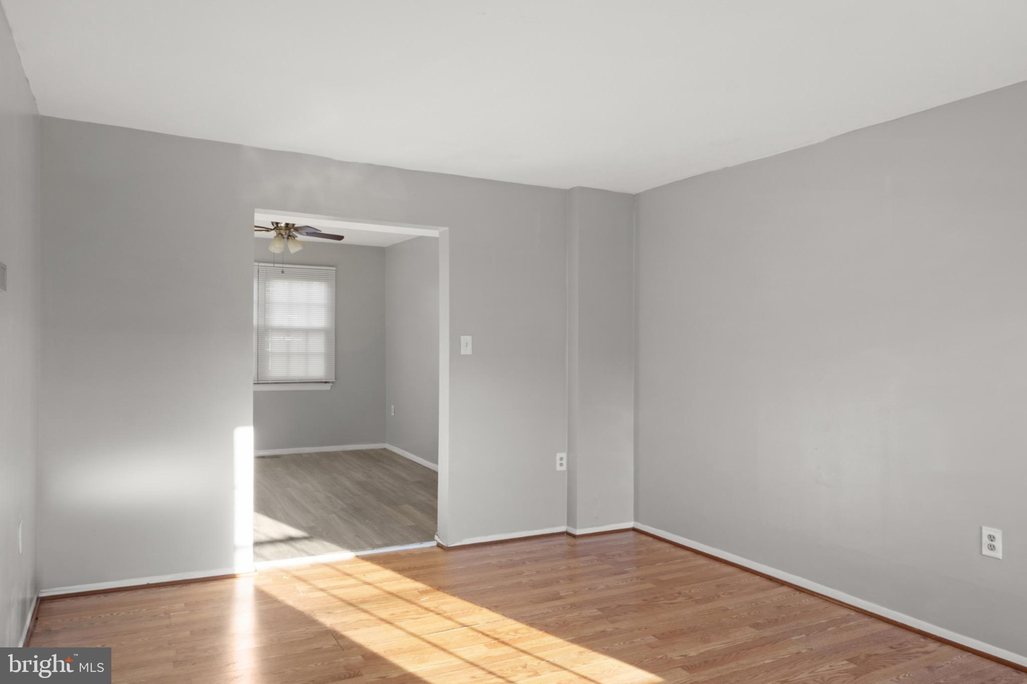 8216 TOMLINSON COURT