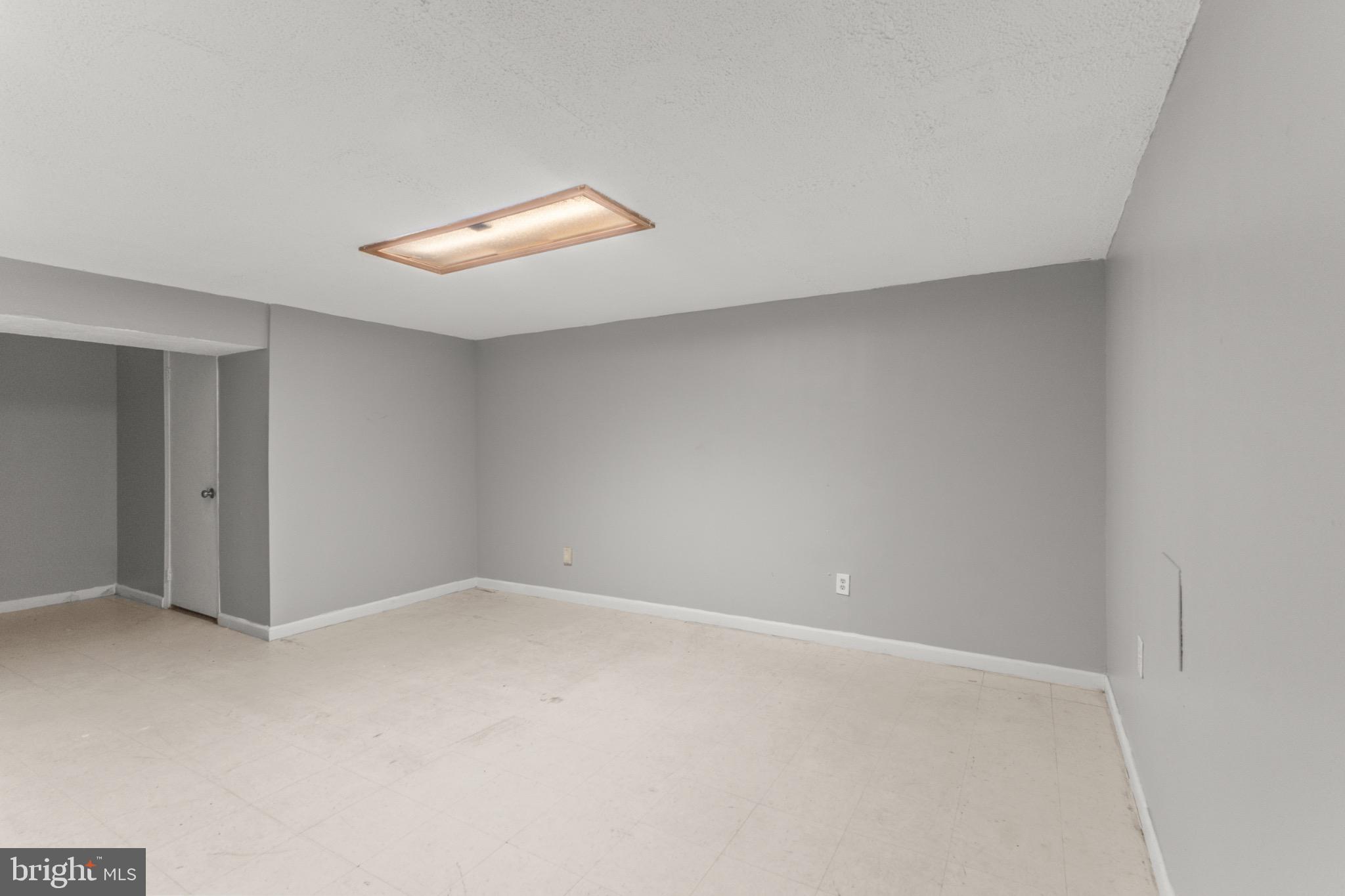 STILLMEADOWS CONDO - Residential