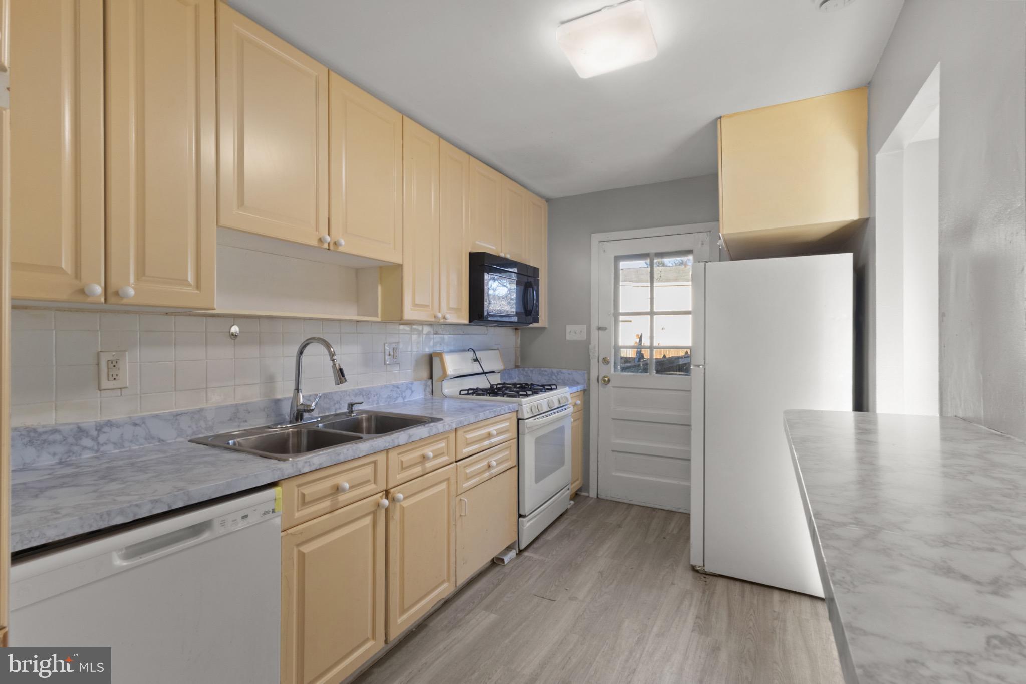 STILLMEADOWS CONDO - Residential