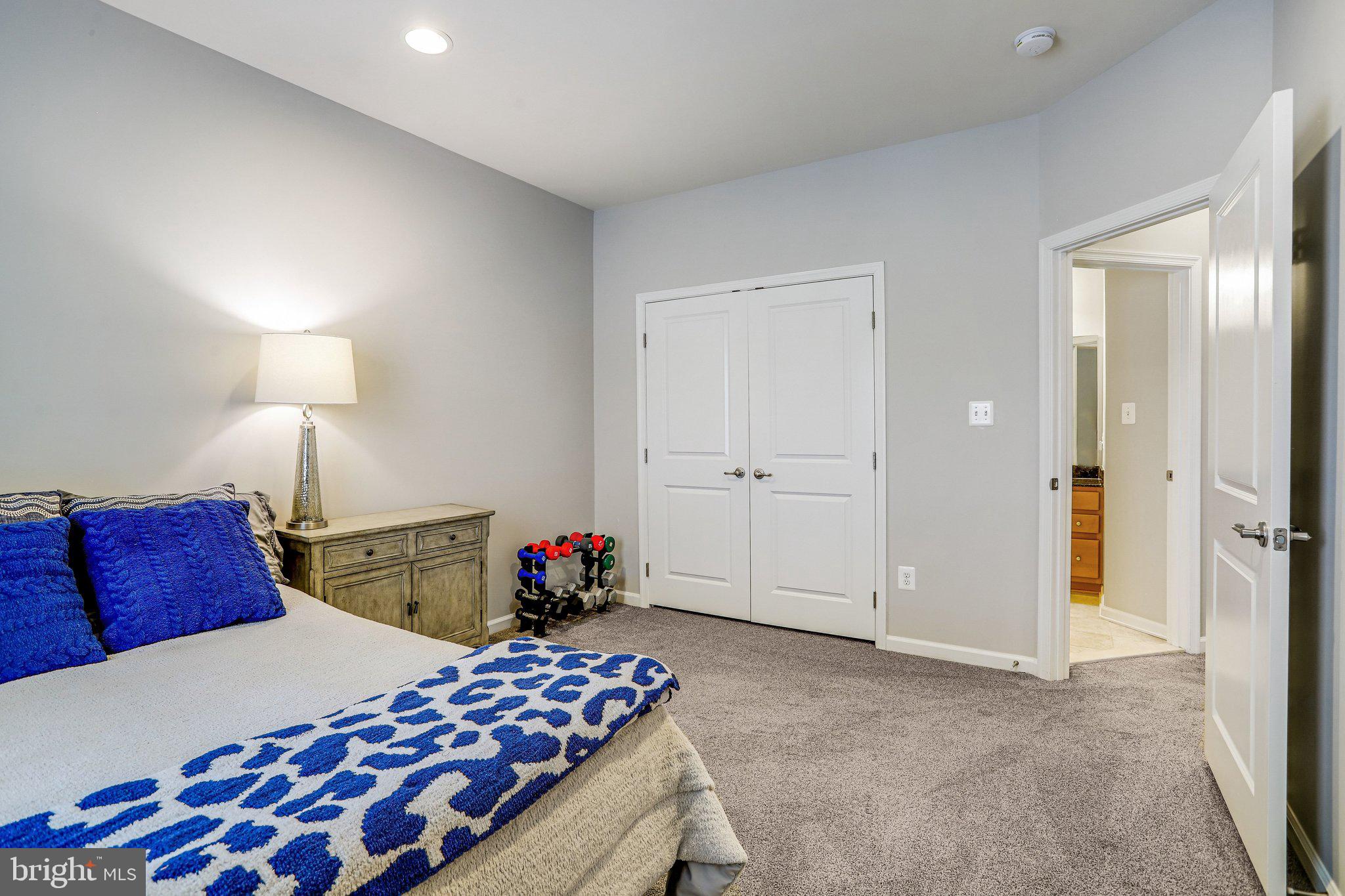 PARKLANDS AT WATKINS MILL - Residential