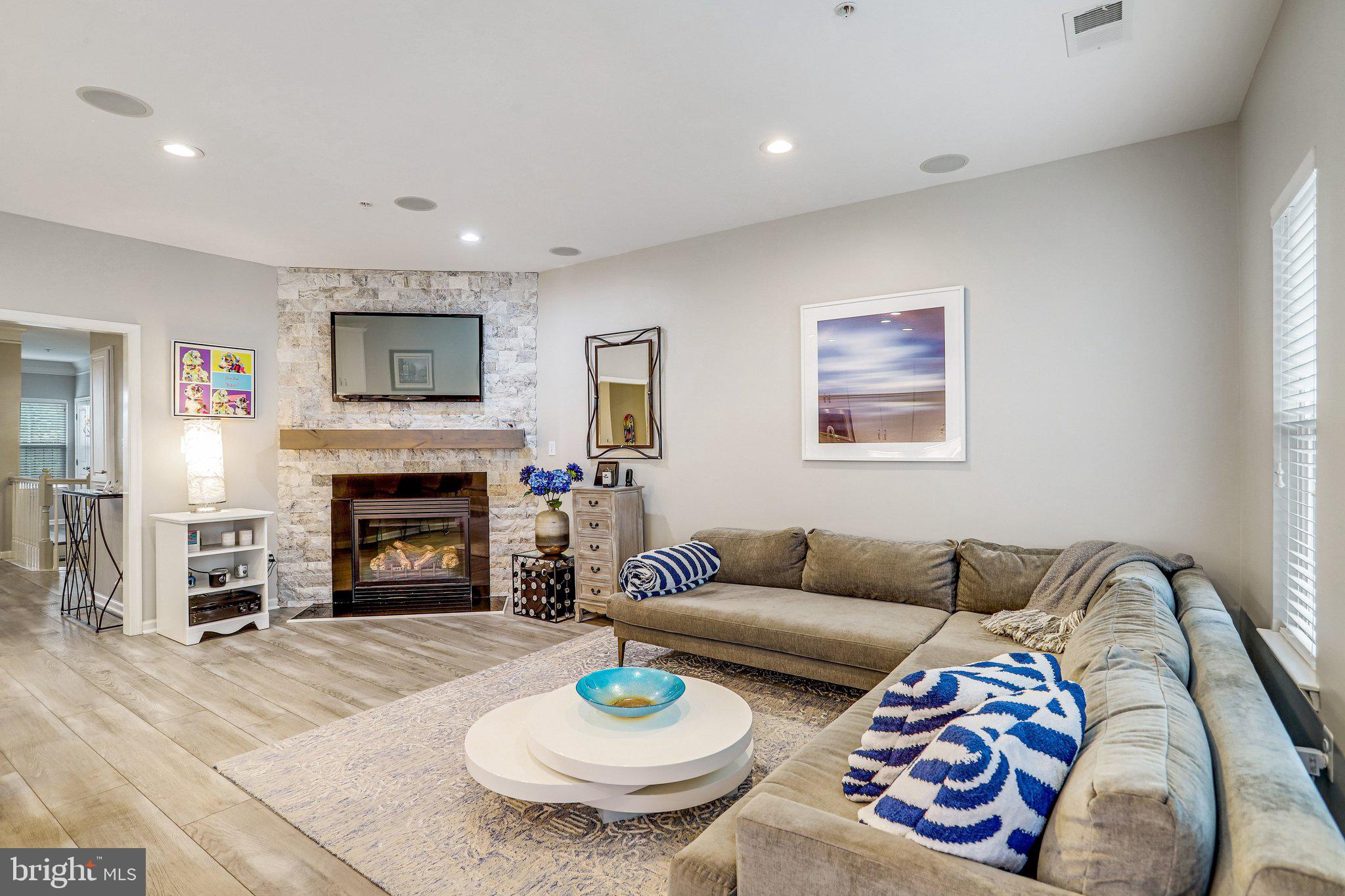 PARKLANDS AT WATKINS MILL - Residential