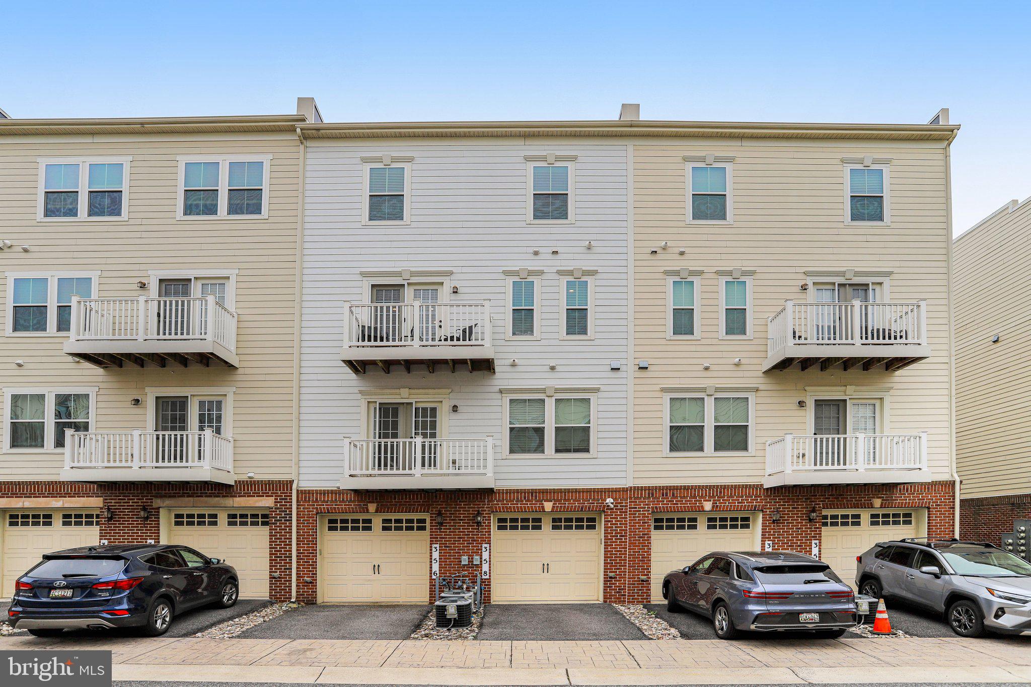 PARKLANDS AT WATKINS MILL - Residential