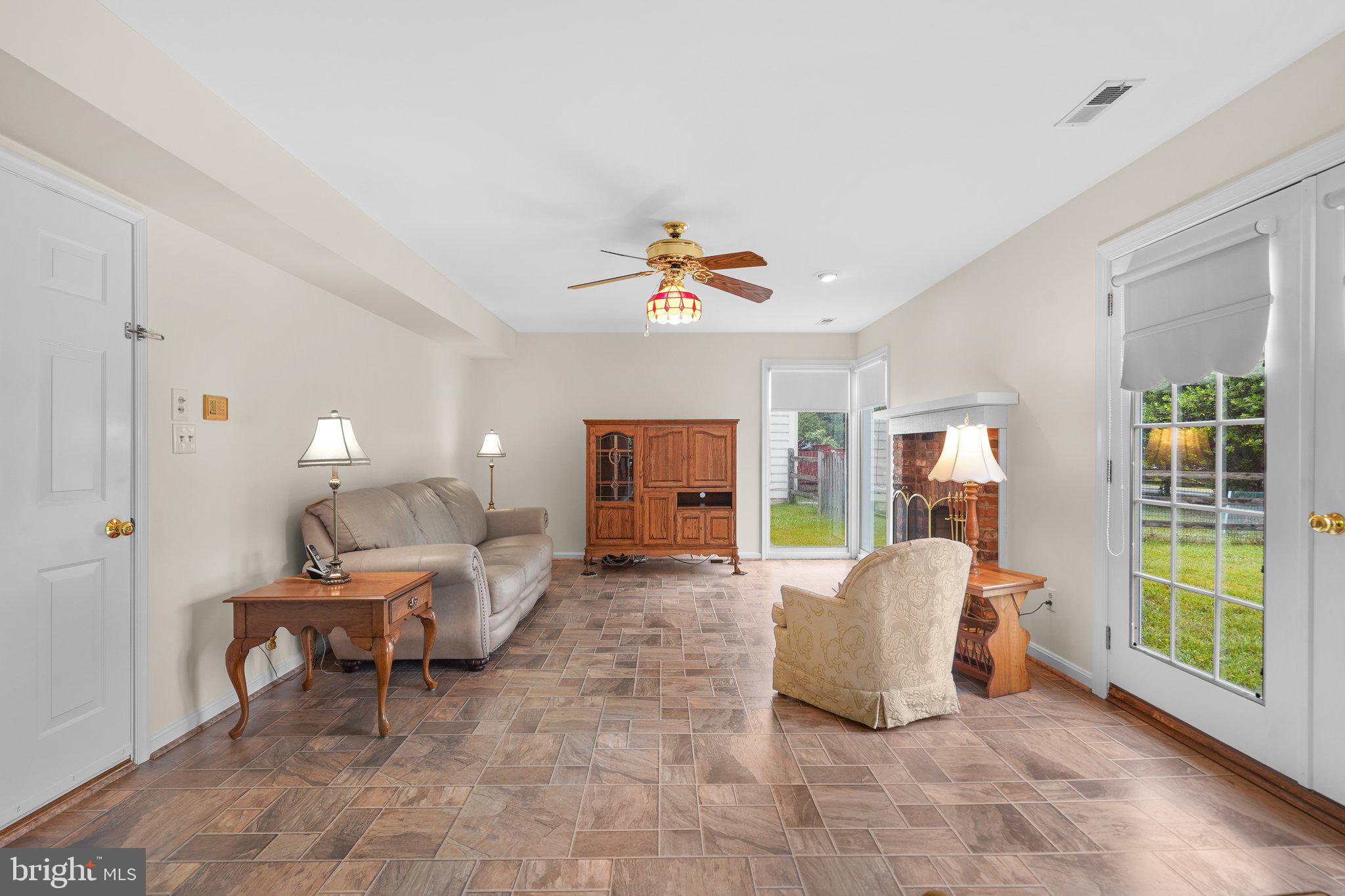 HALLOWELL - Residential