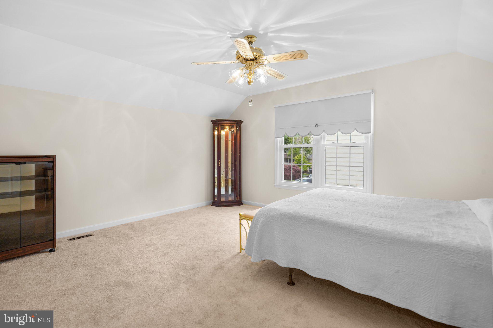 HALLOWELL - Residential