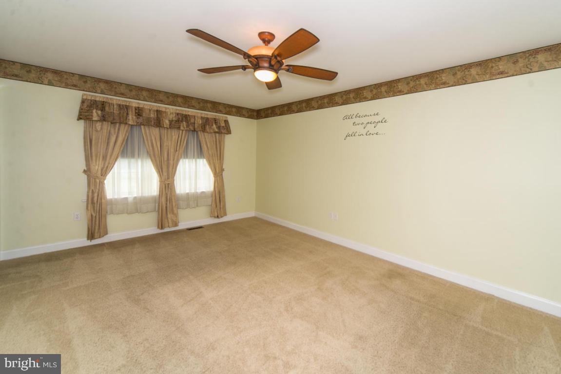 VILLAGE SQUARE COMMONS - Residential