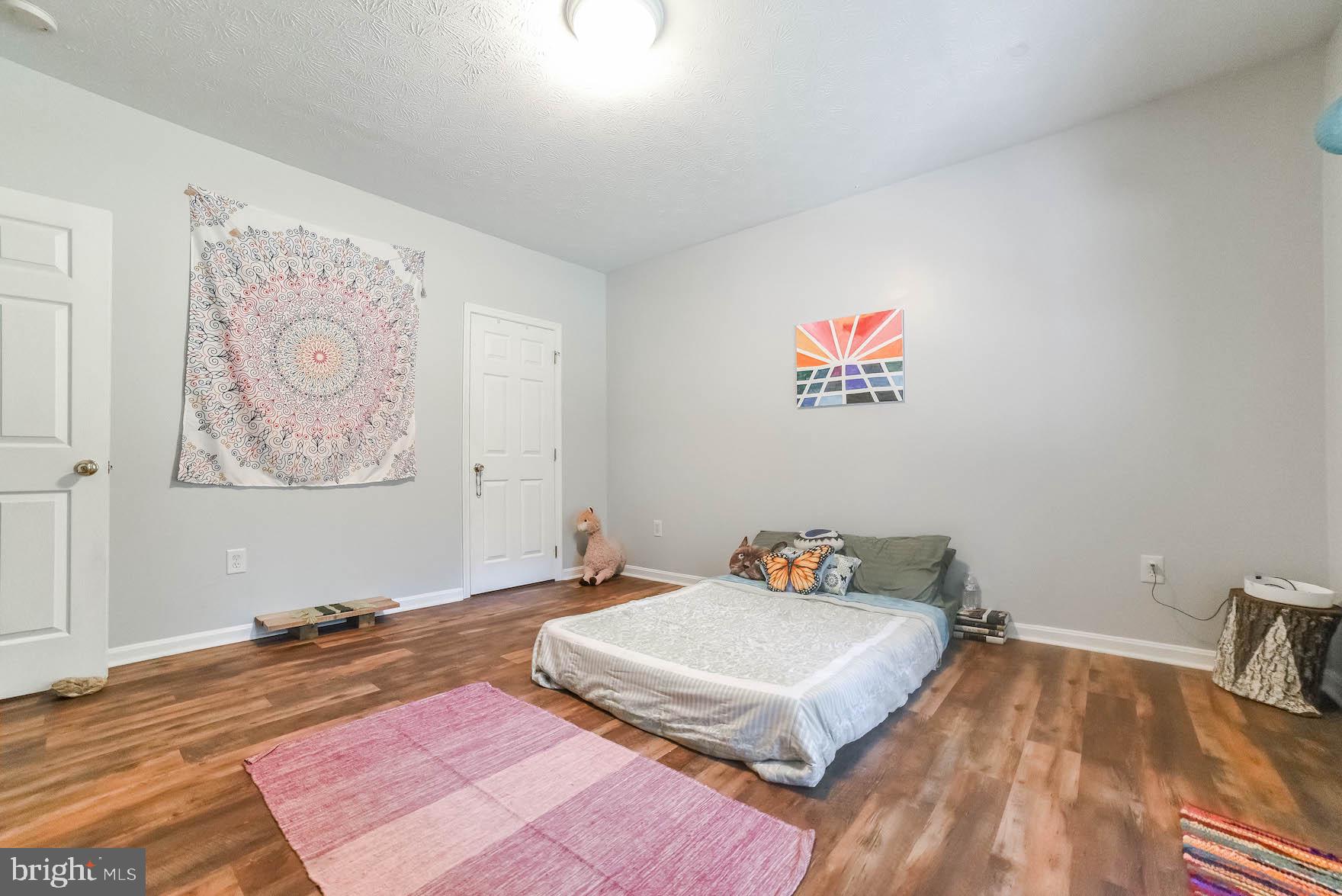 THOMPSONS RUN - Residential