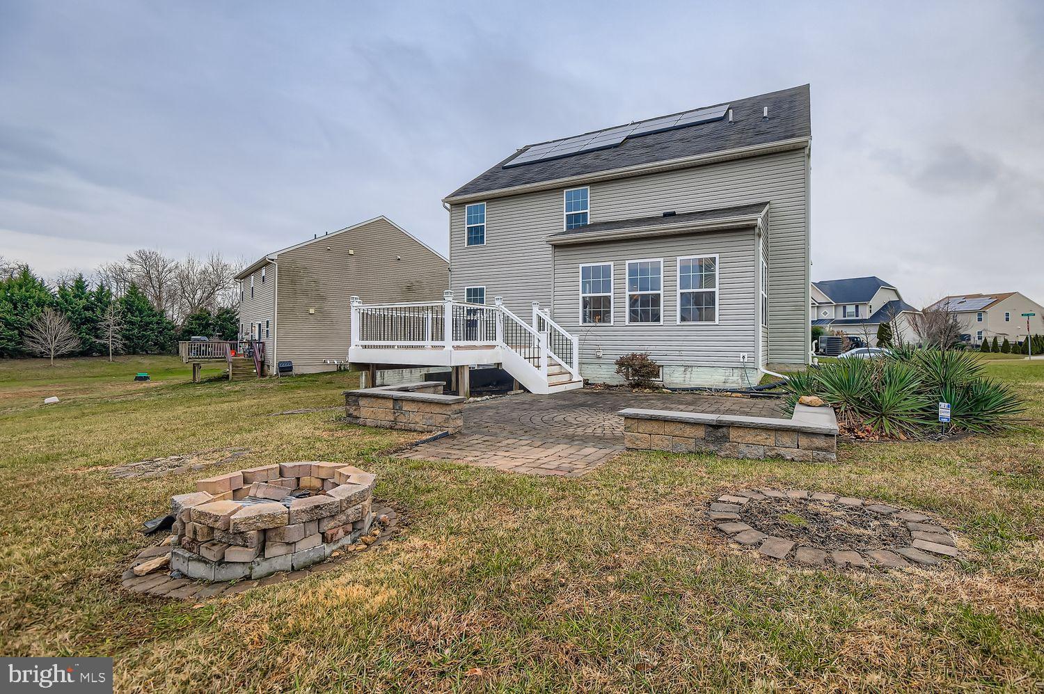 FIELDS AT ROCK GLENN - Residential