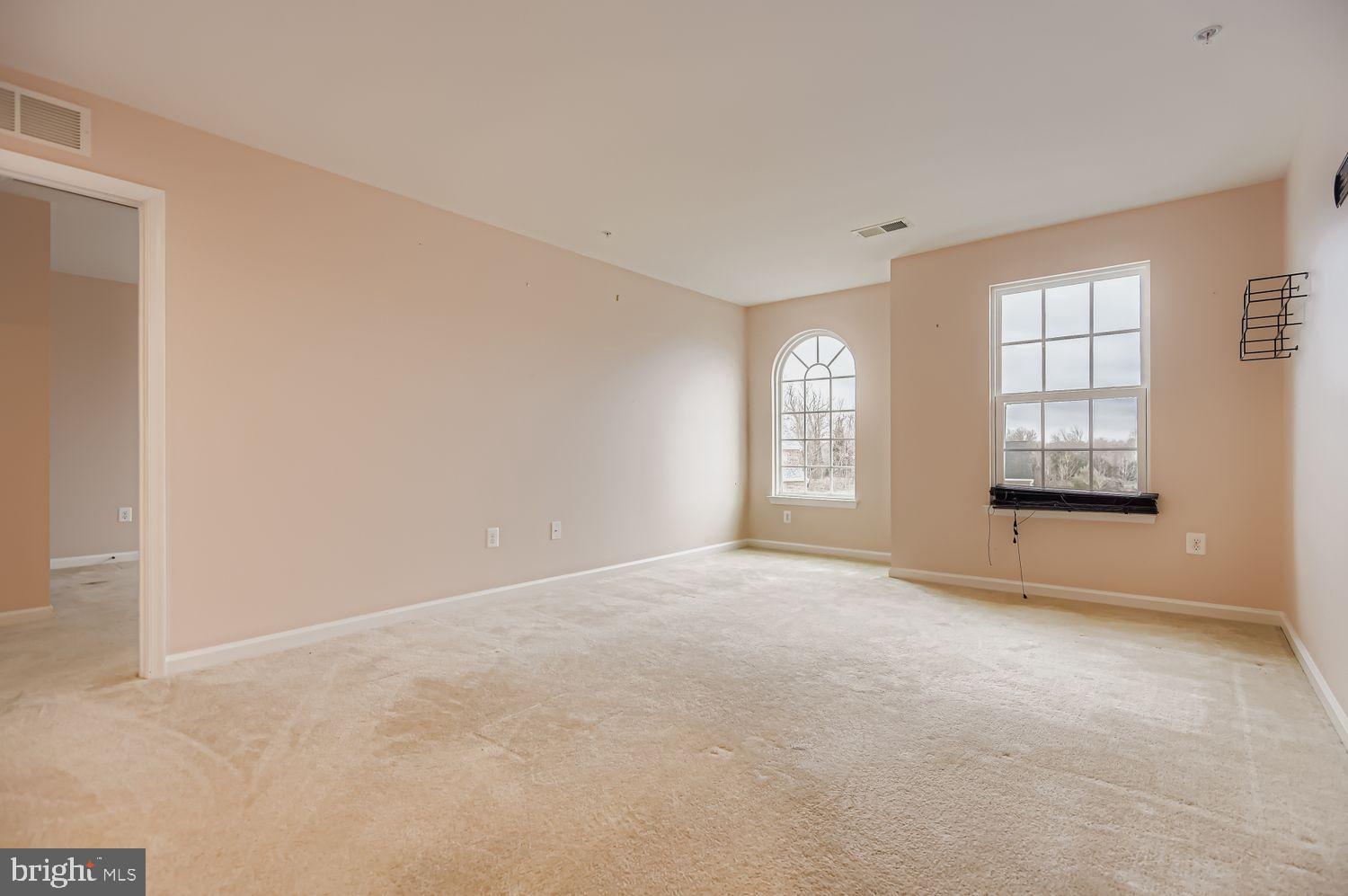 FIELDS AT ROCK GLENN - Residential