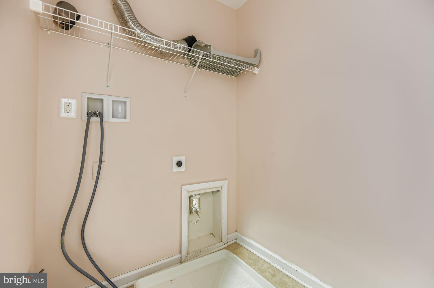 FIELDS AT ROCK GLENN - Residential