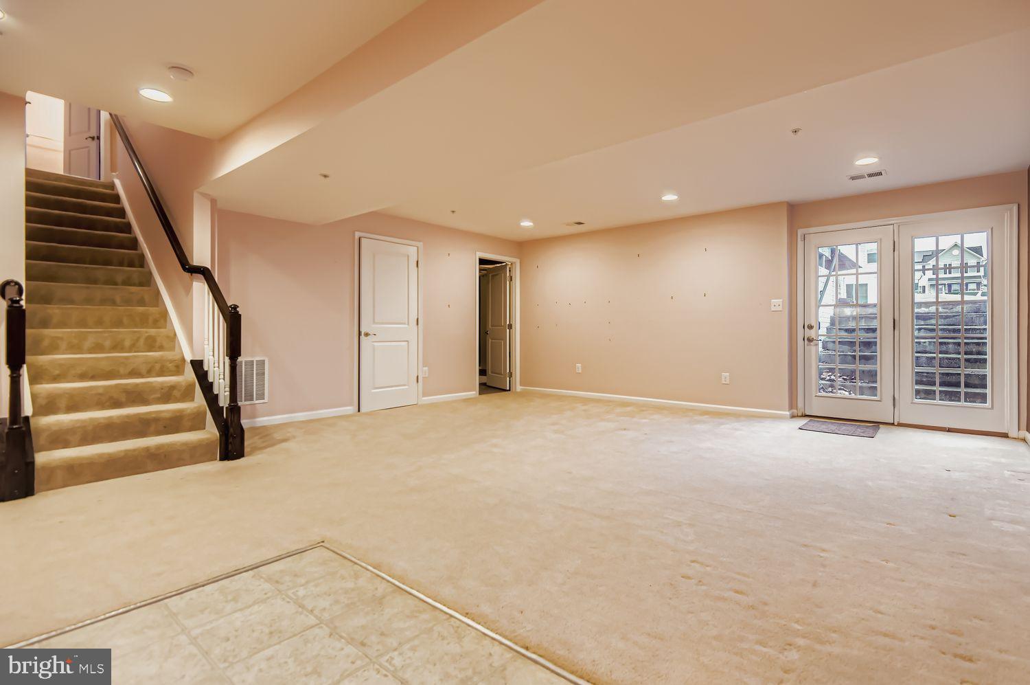 FIELDS AT ROCK GLENN - Residential