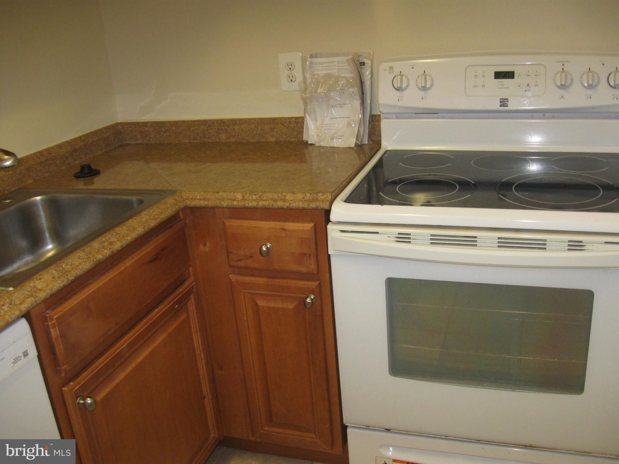 WOODLAKE TOWERS - Residential