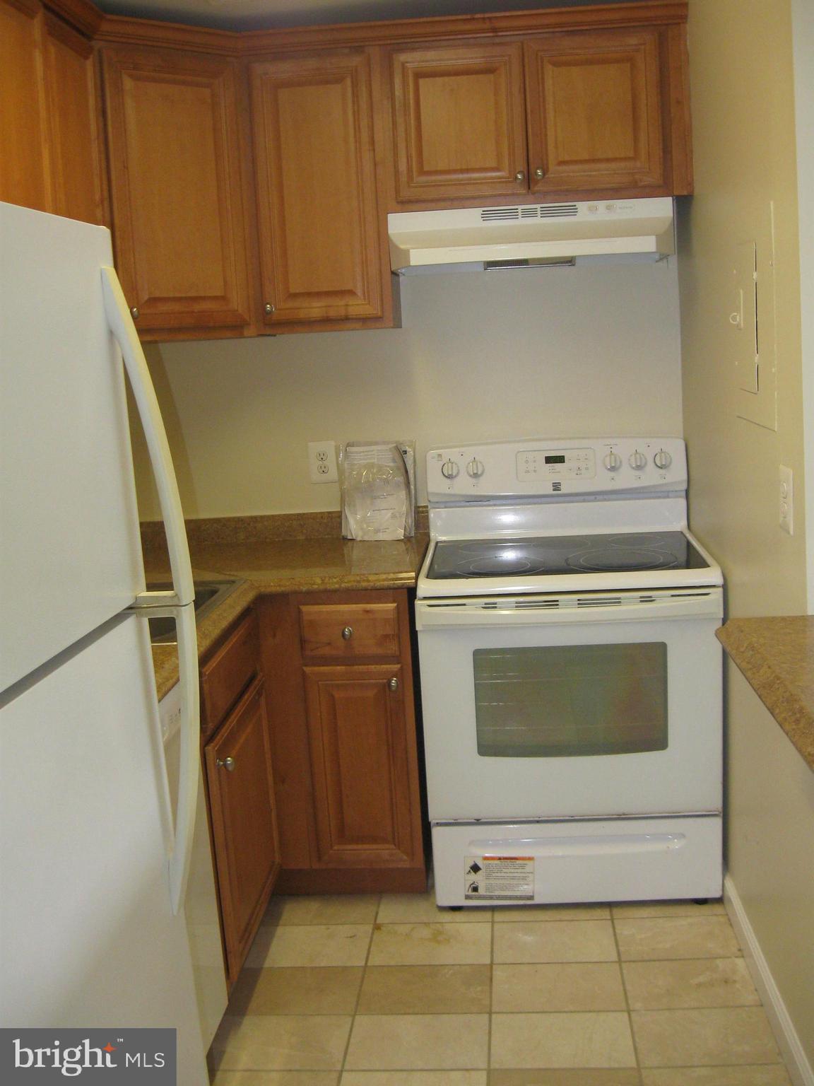 WOODLAKE TOWERS - Residential