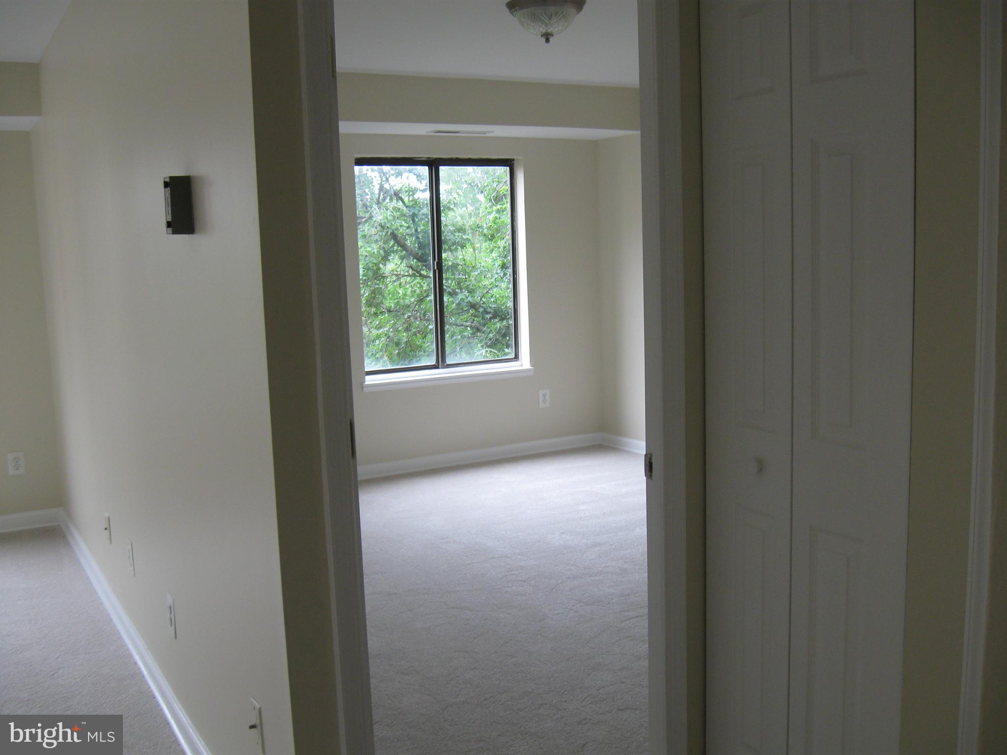 WOODLAKE TOWERS - Residential