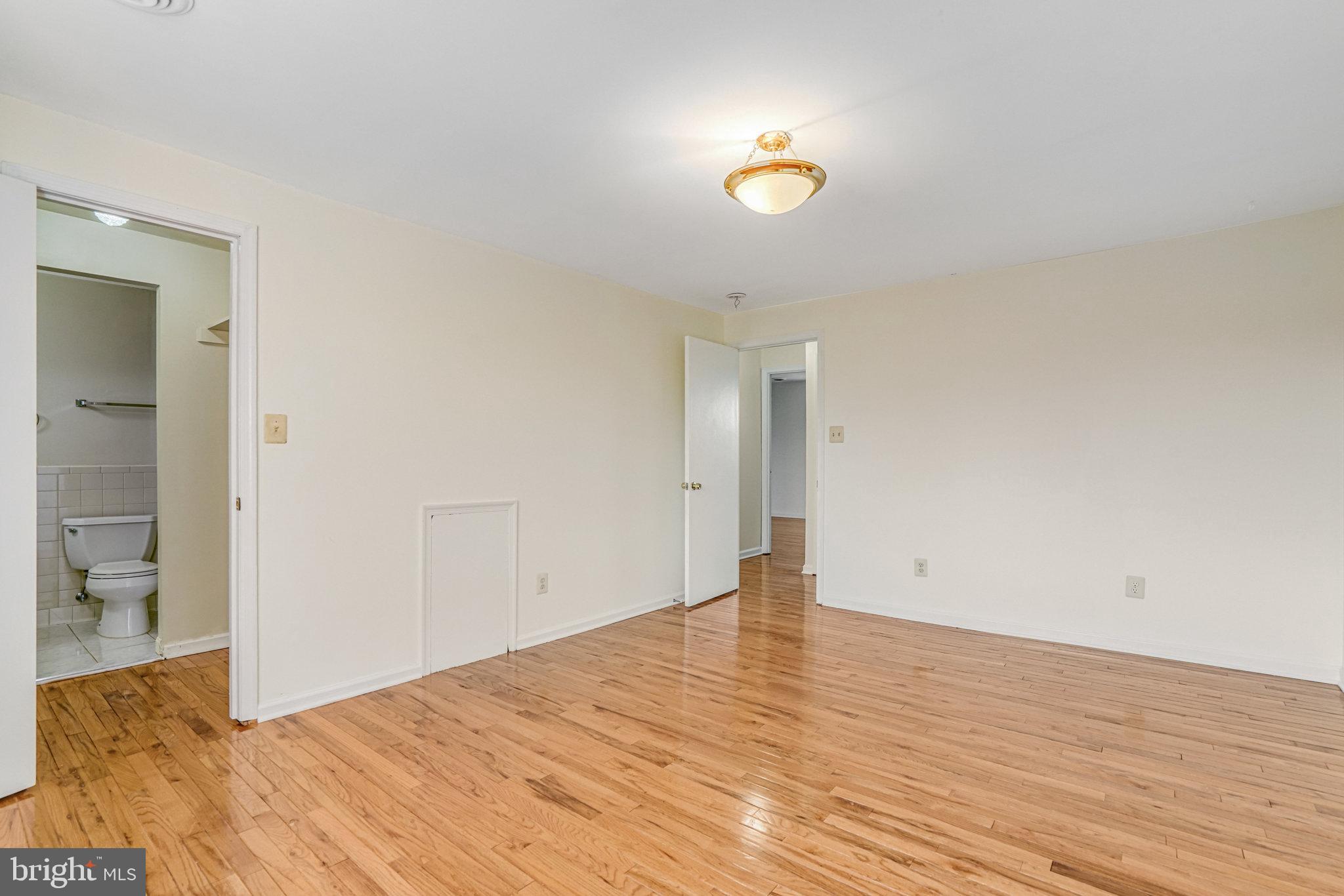 CARLYN PARK - Residential Lease