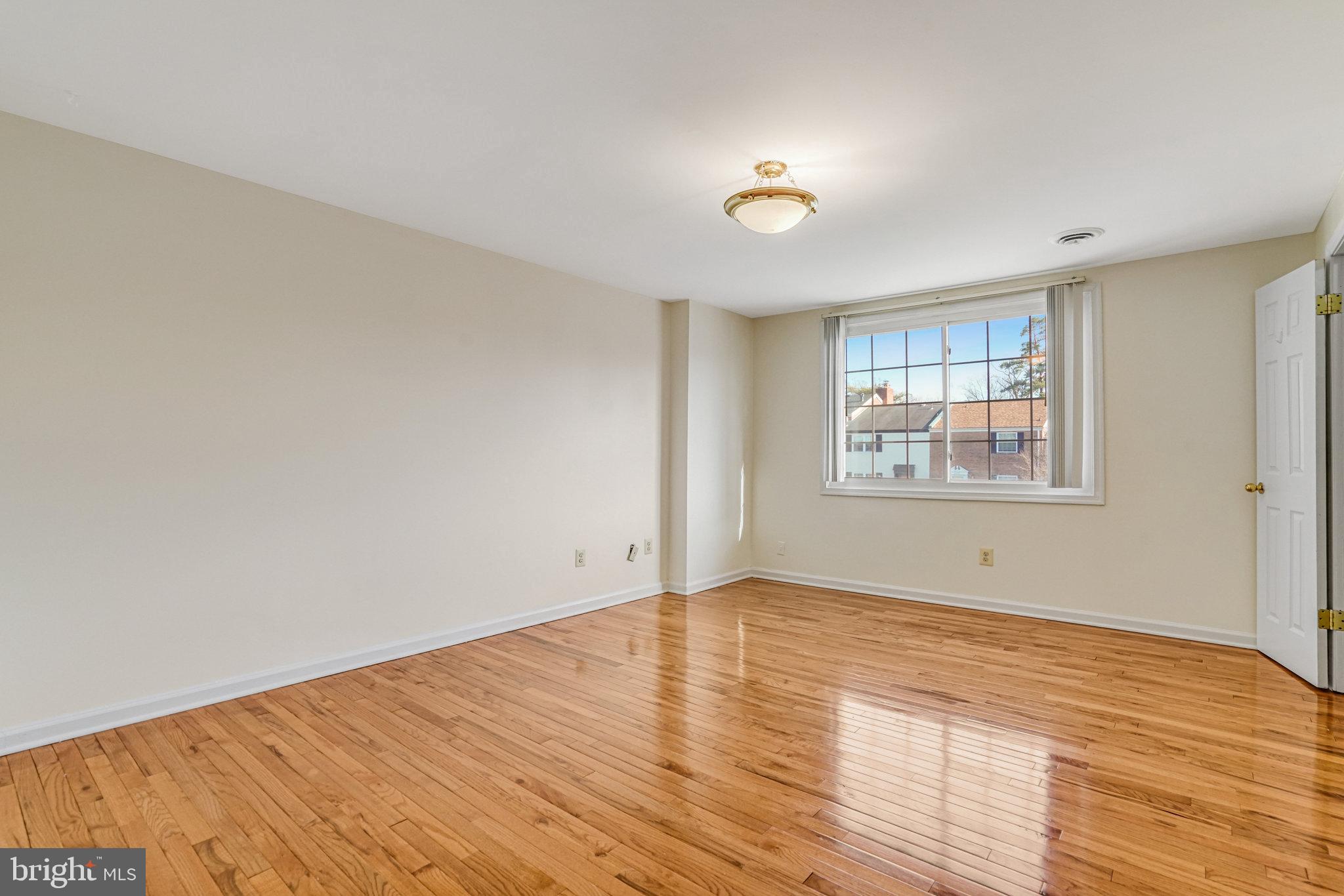 CARLYN PARK - Residential Lease