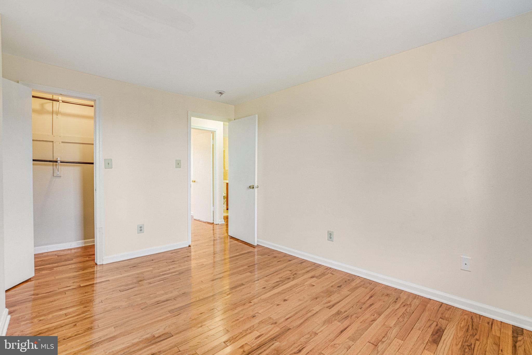 CARLYN PARK - Residential Lease