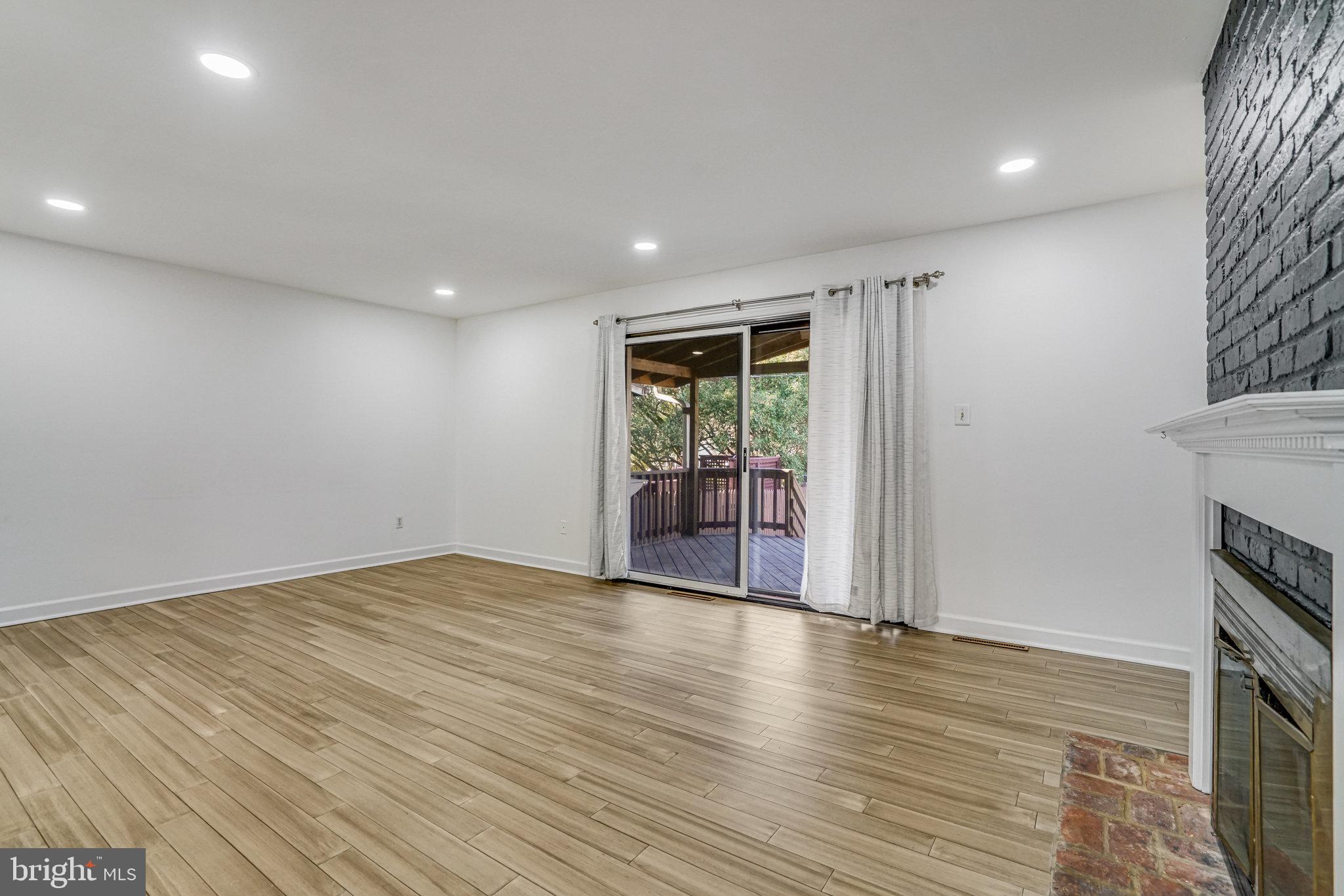 CARLYN PARK - Residential Lease