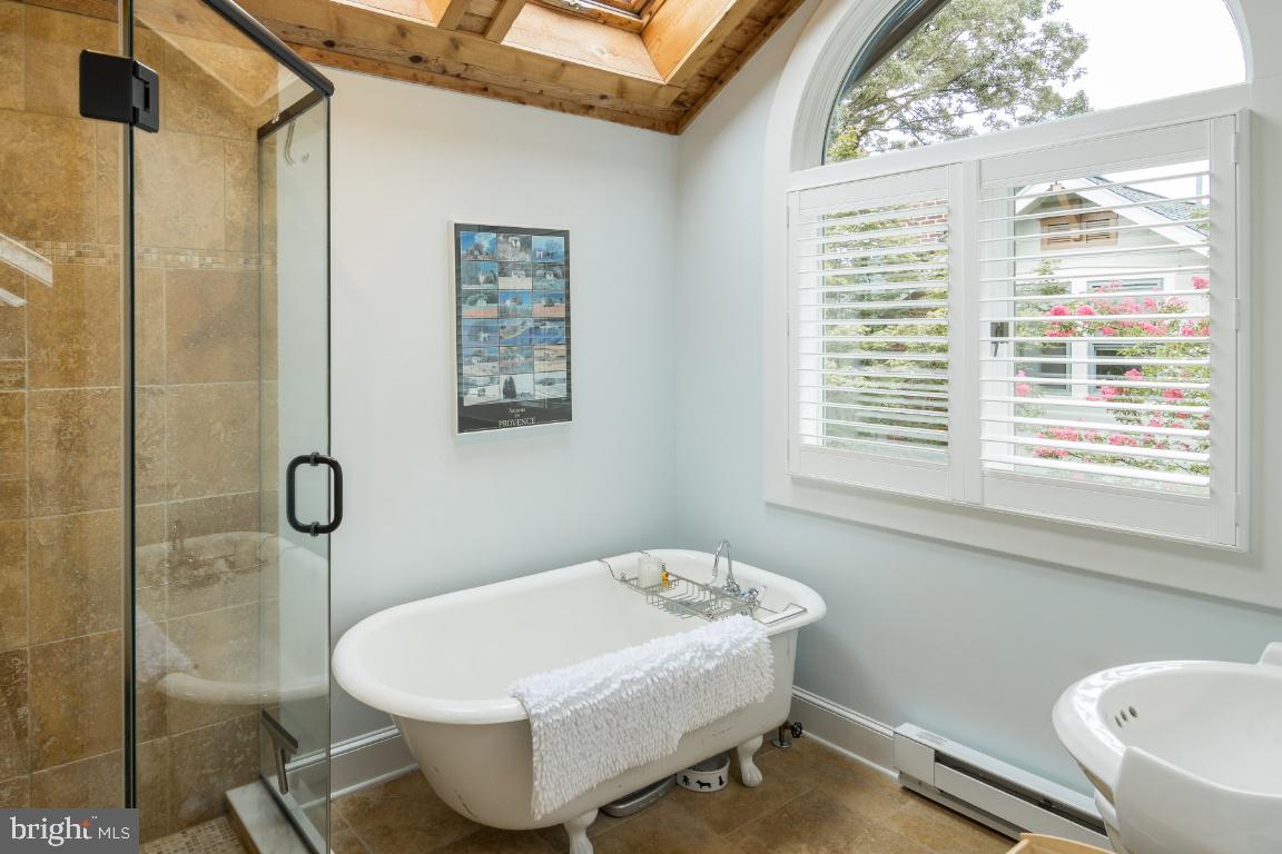 EASTPORT - Residential