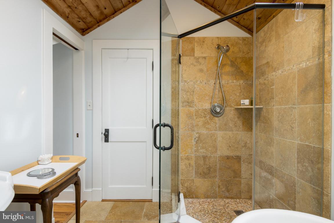 EASTPORT - Residential