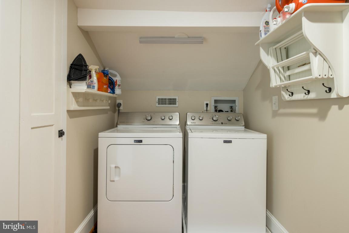 EASTPORT - Residential