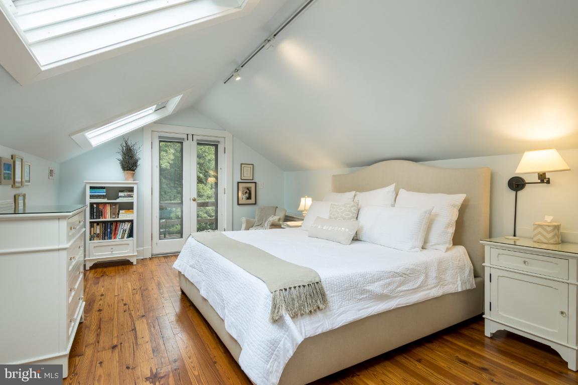 EASTPORT - Residential